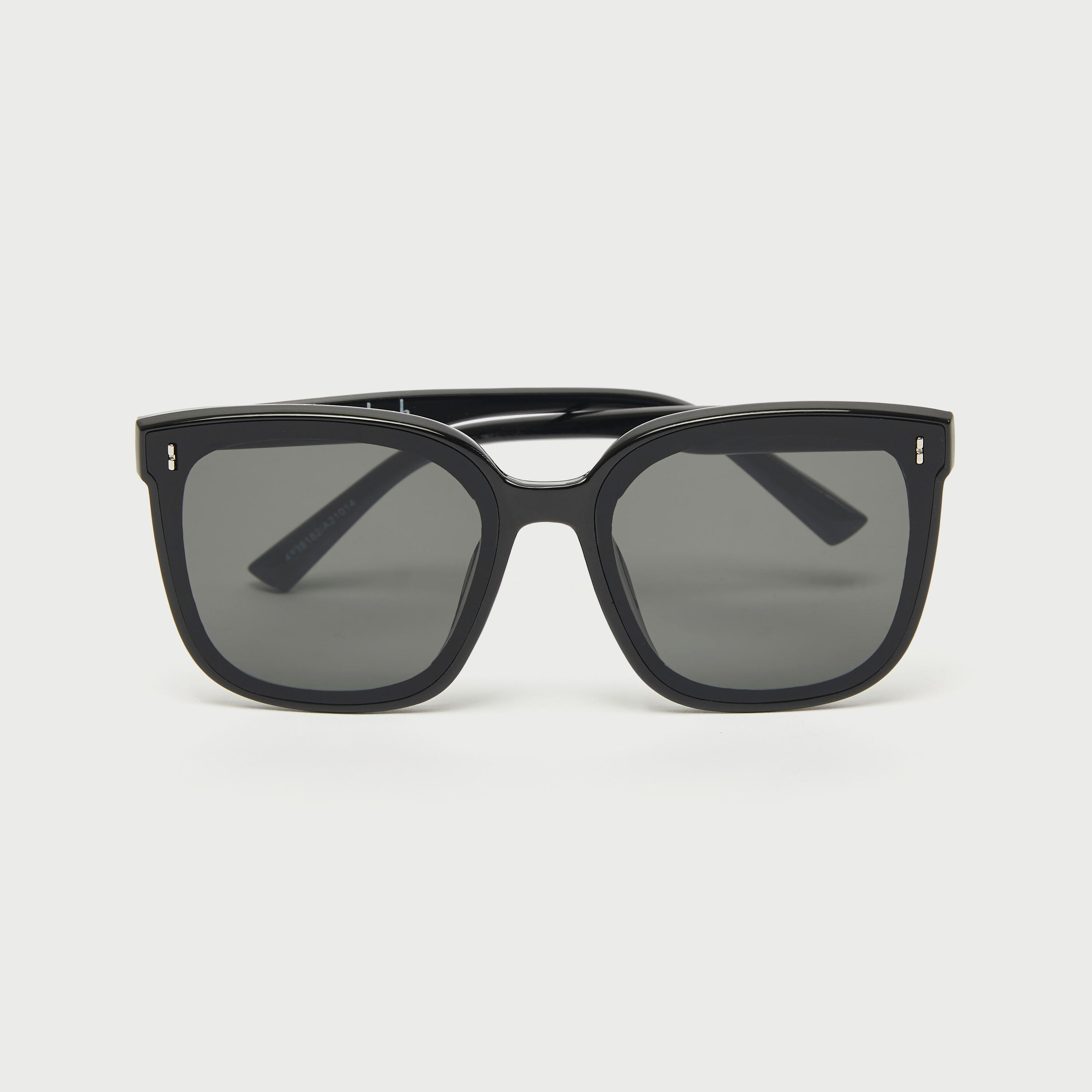 نظارة شمسيّة واي فيرار بإطار كامل ووسادات أنف-men-sunglasses-image-1