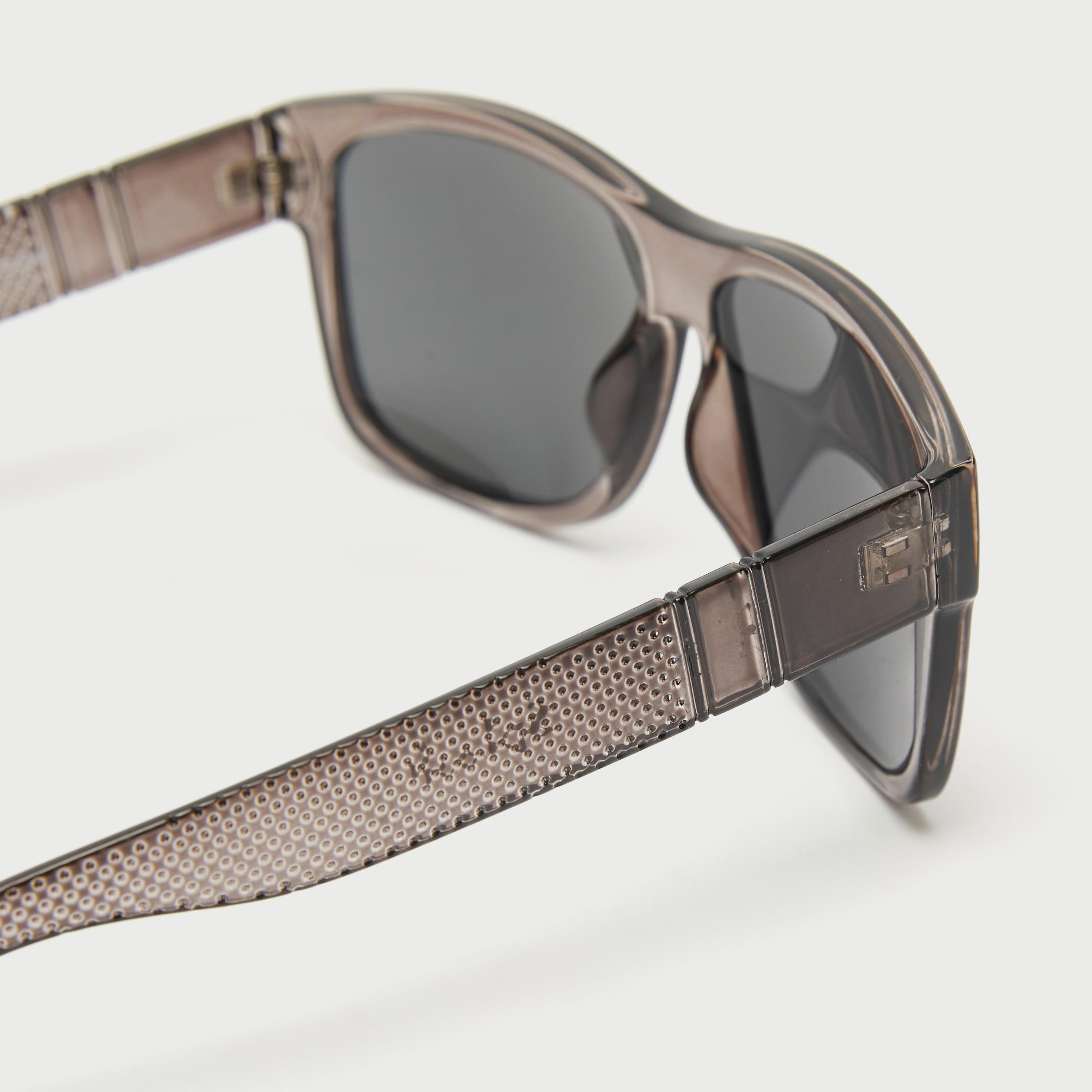 نظّارة شمسيّة بارزة الملمس بإطار مستطيل ووسادات أنف-men-sunglasses-image-3