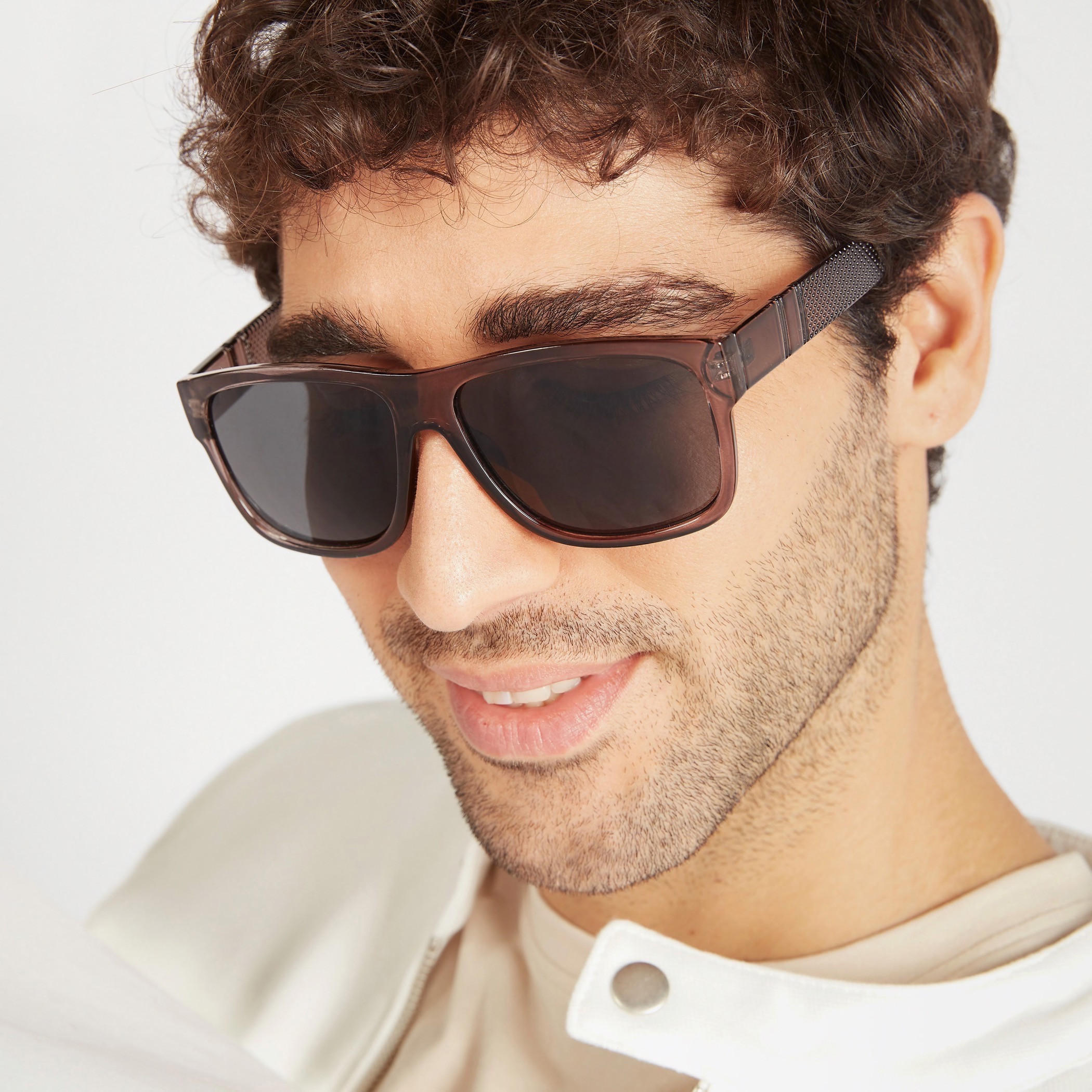 نظّارة شمسيّة بارزة الملمس بإطار مستطيل ووسادات أنف-men-sunglasses-image-2