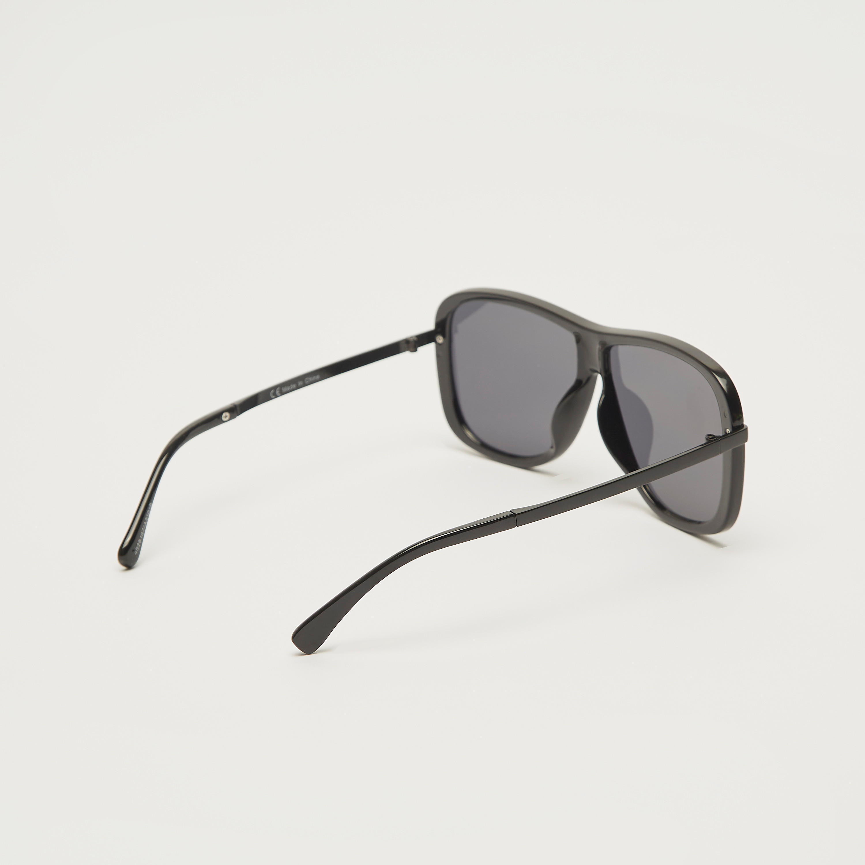نظّارة شمسيّة بإطار كامل وعدسات ملوّنة ووسادات أنف-men-sunglasses-image-4