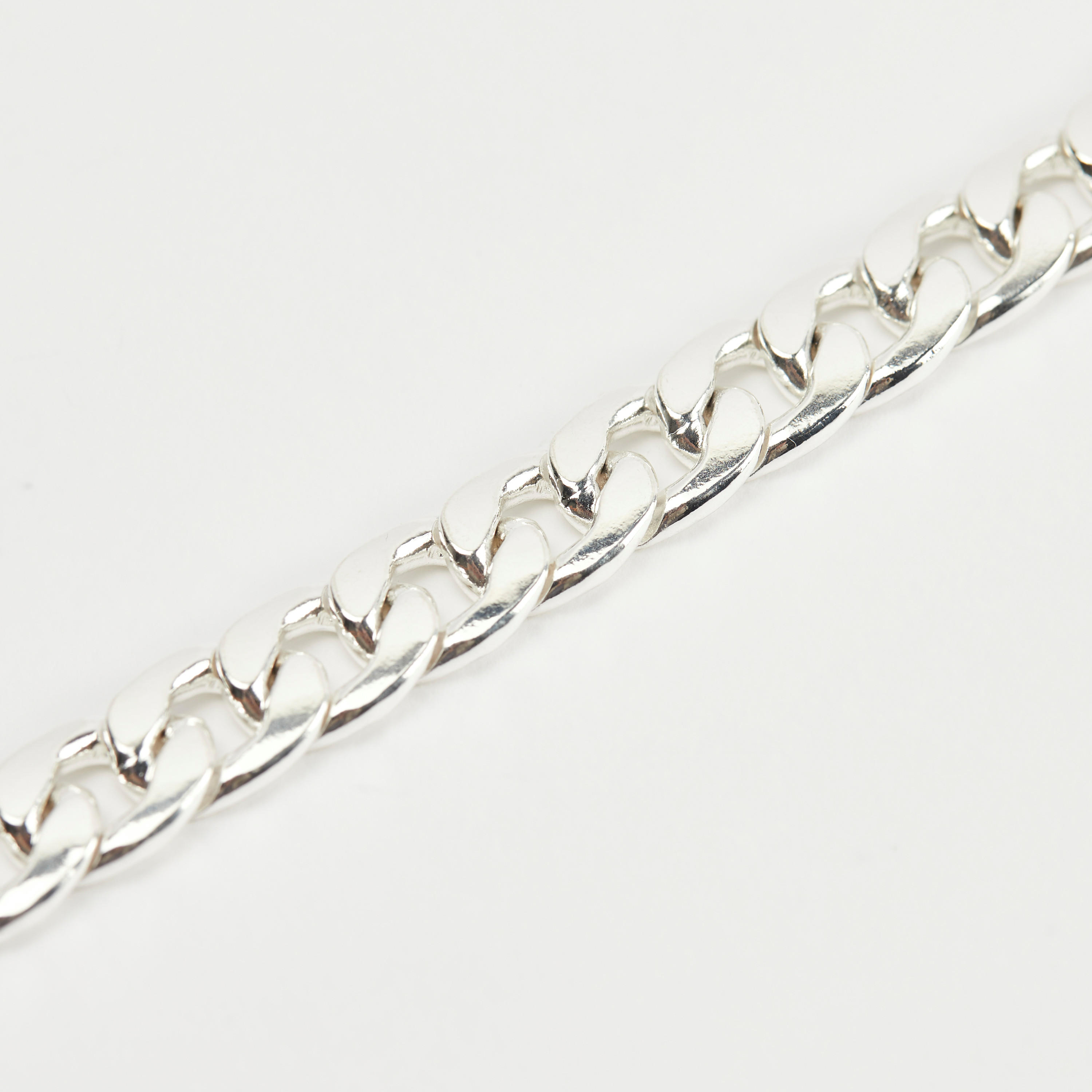 سوار سلسلة بمشبك إغلاق-men-watchesandjewellery-bracelets-image-2