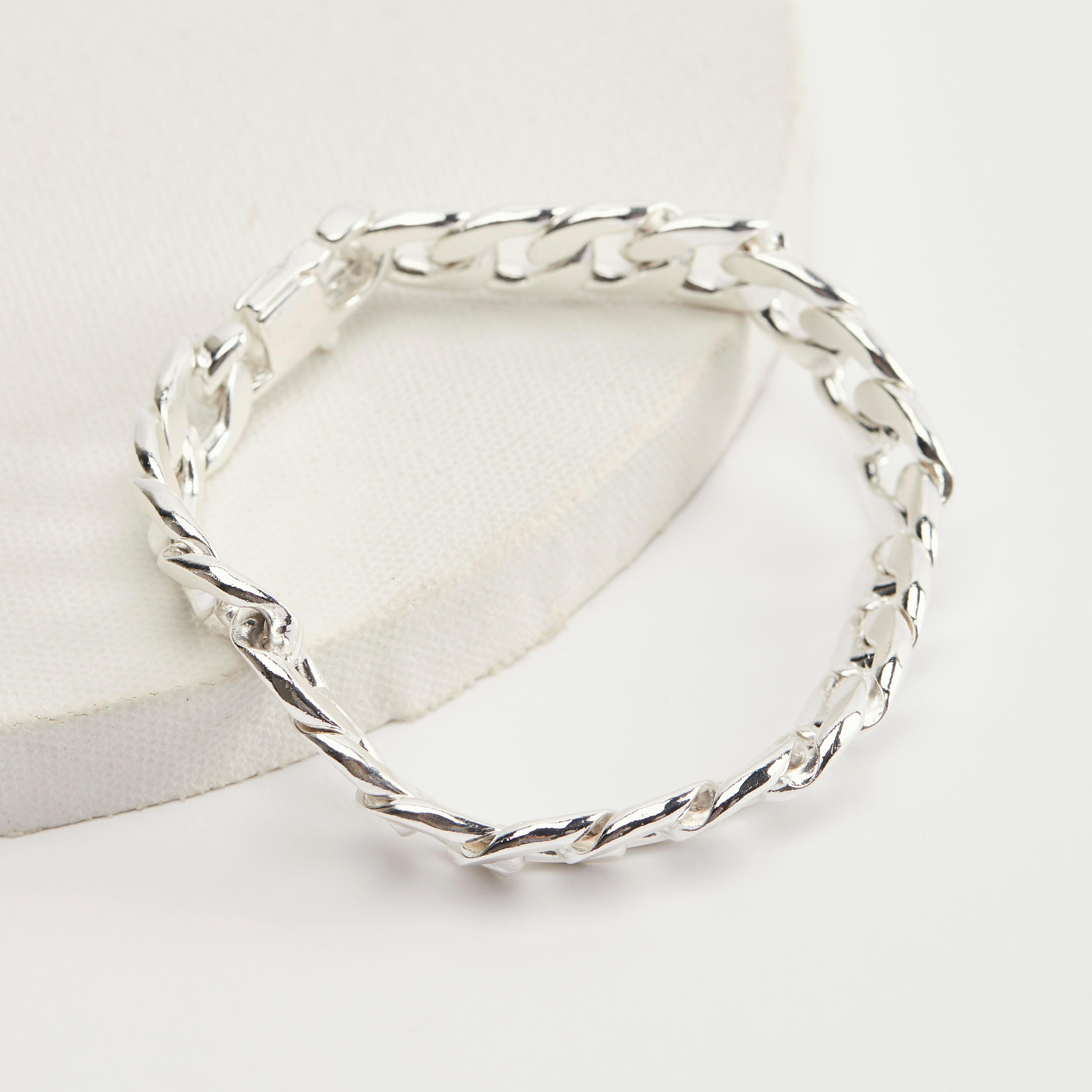 سوار سلسلة بمشبك إغلاق-men-watchesandjewellery-bracelets-image-1