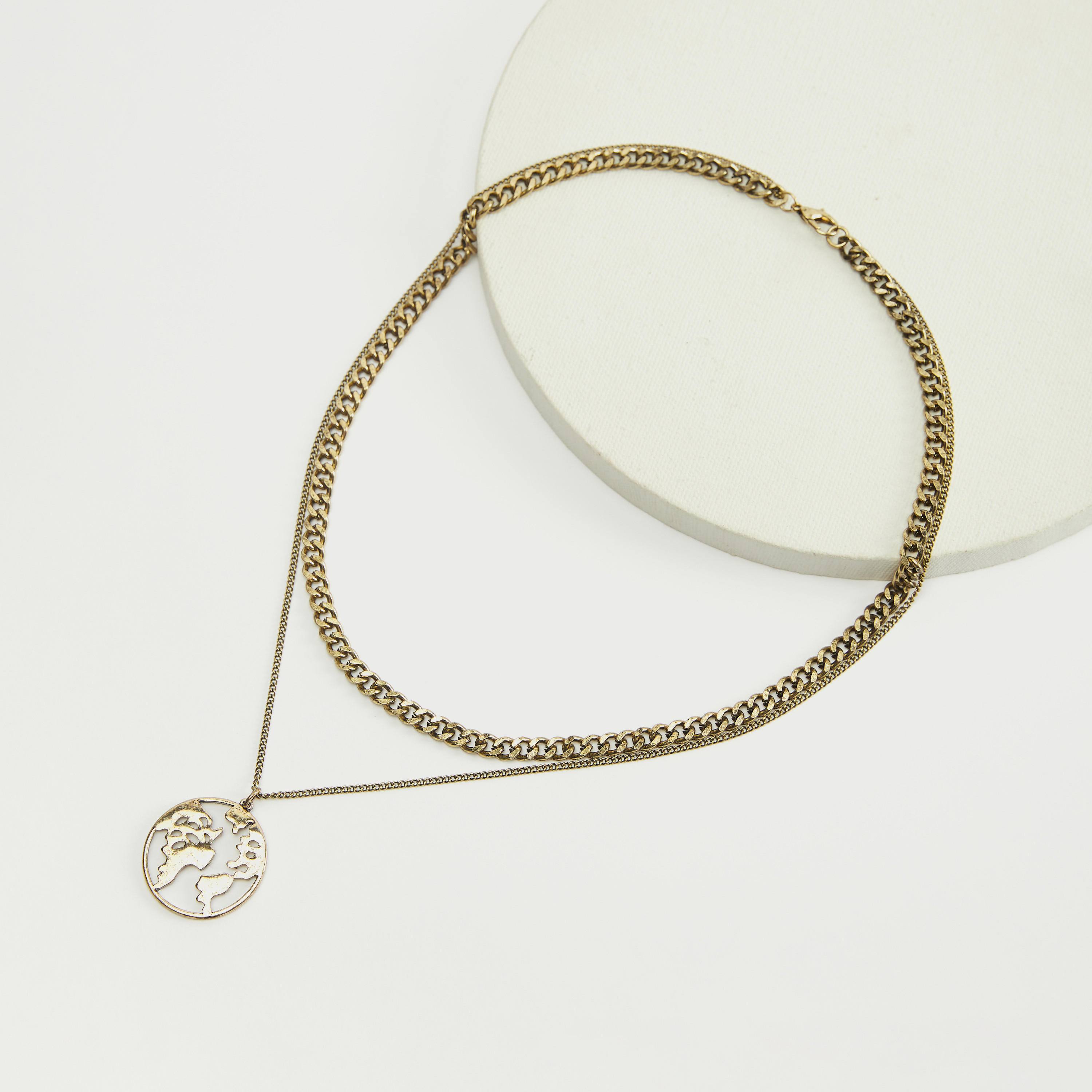 عقد متعدّد الطبقات بمشبك إغلاق-men-watchesandjewellery-necklacesandpendants-image-1