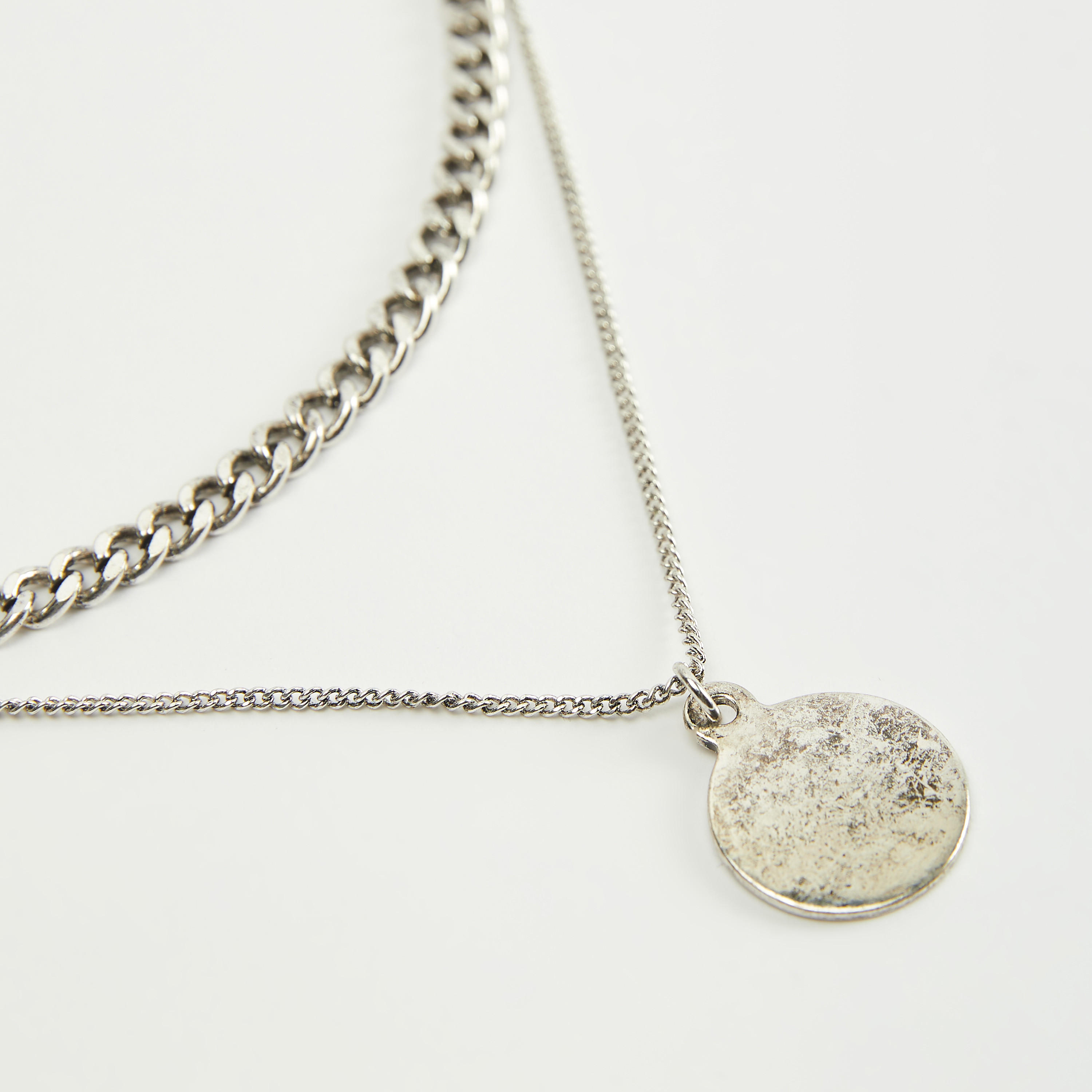 عقد متعدّد الطبقات بمشبك إغلاق-men-watchesandjewellery-necklacesandpendants-image-3
