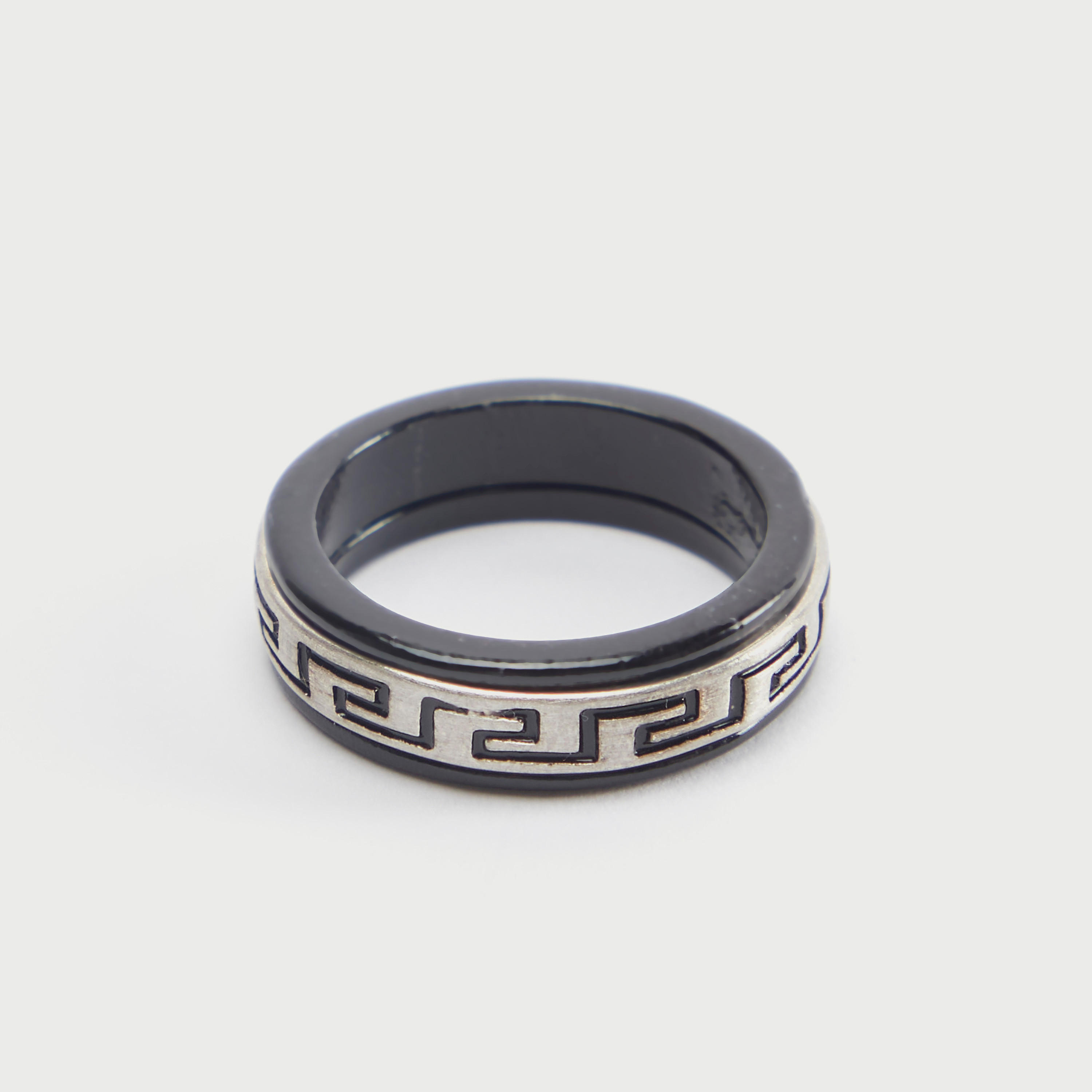 خاتم بتصاميم متعدّدة-men-watchesandjewellery-rings-image-4