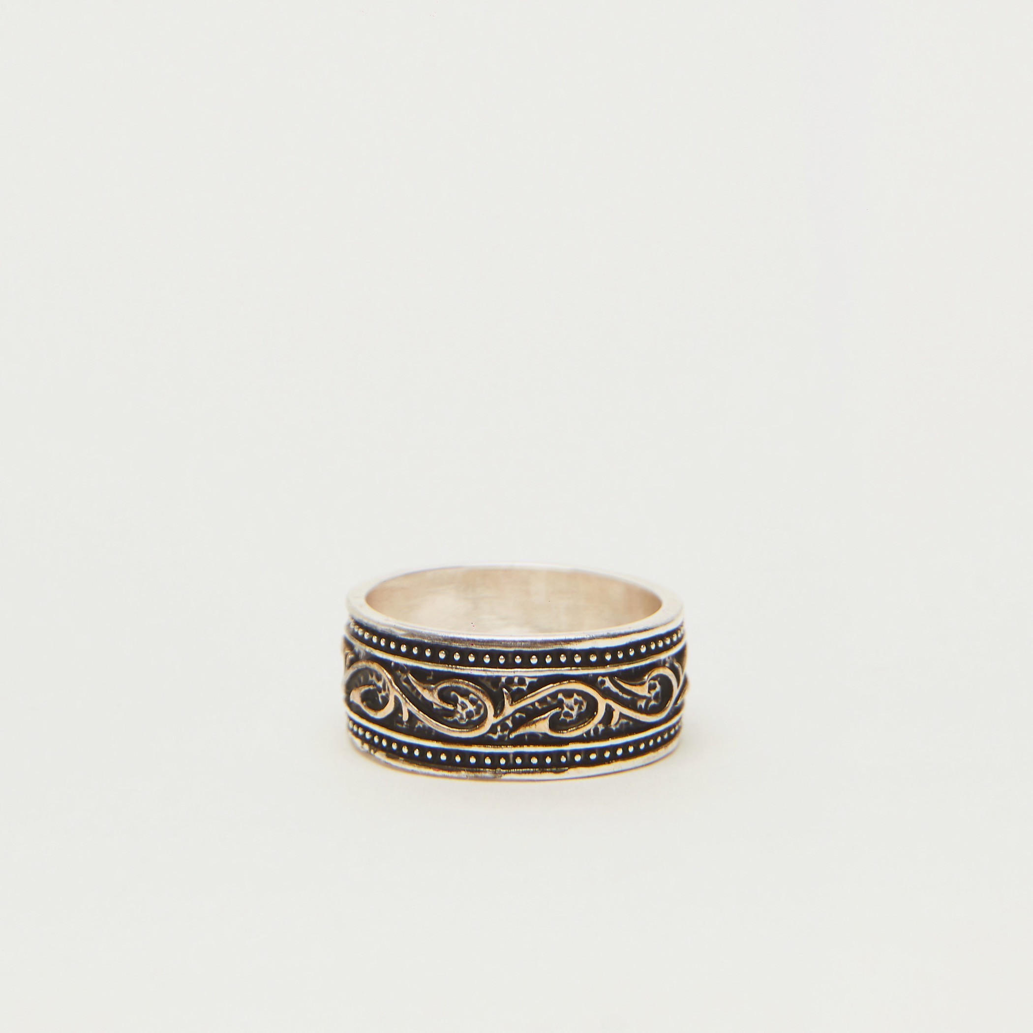 Textured Ring-men-watchesandjewellery-rings-image-2