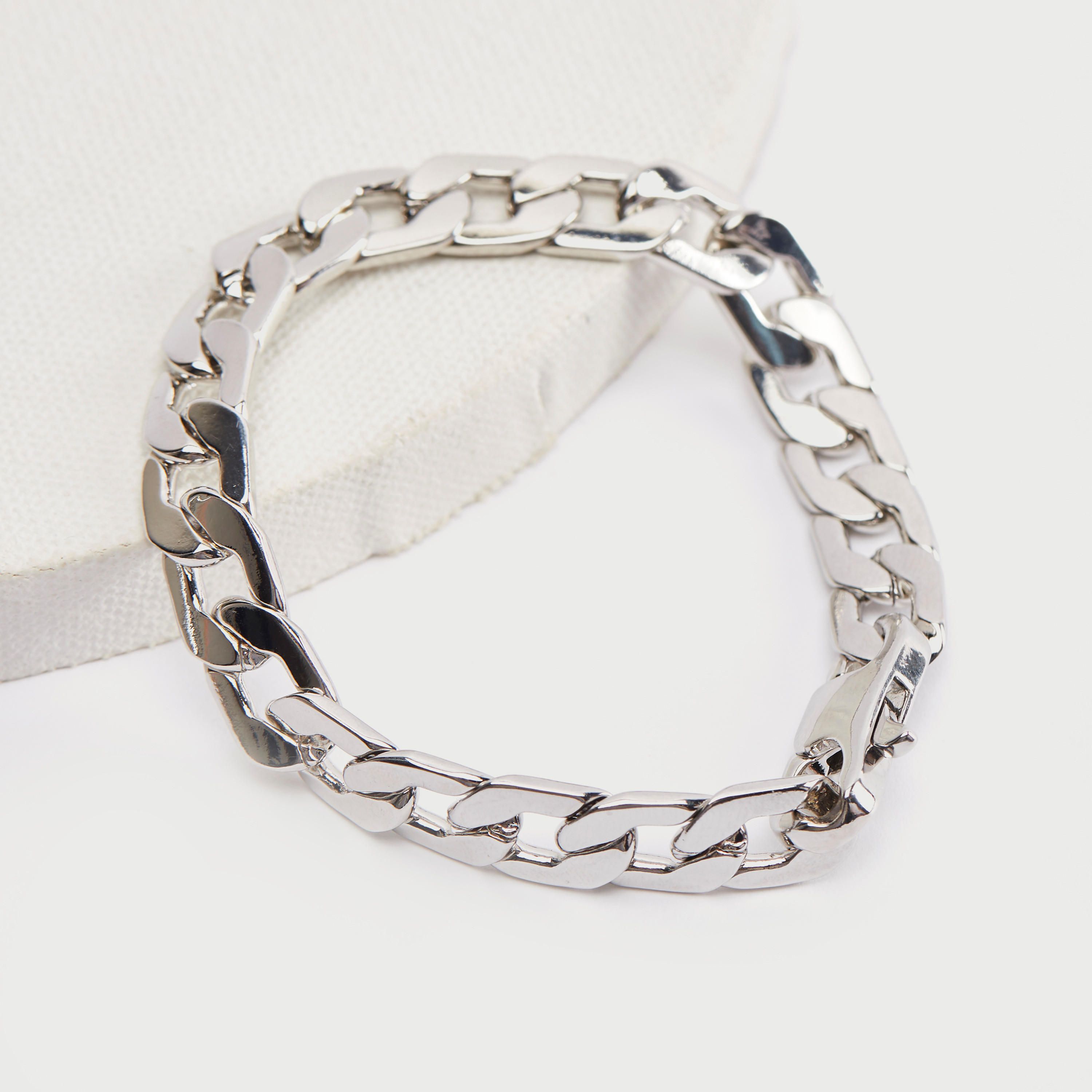 سوار سلسلة بمشبك إغلاق-men-watchesandjewellery-bracelets-image-1