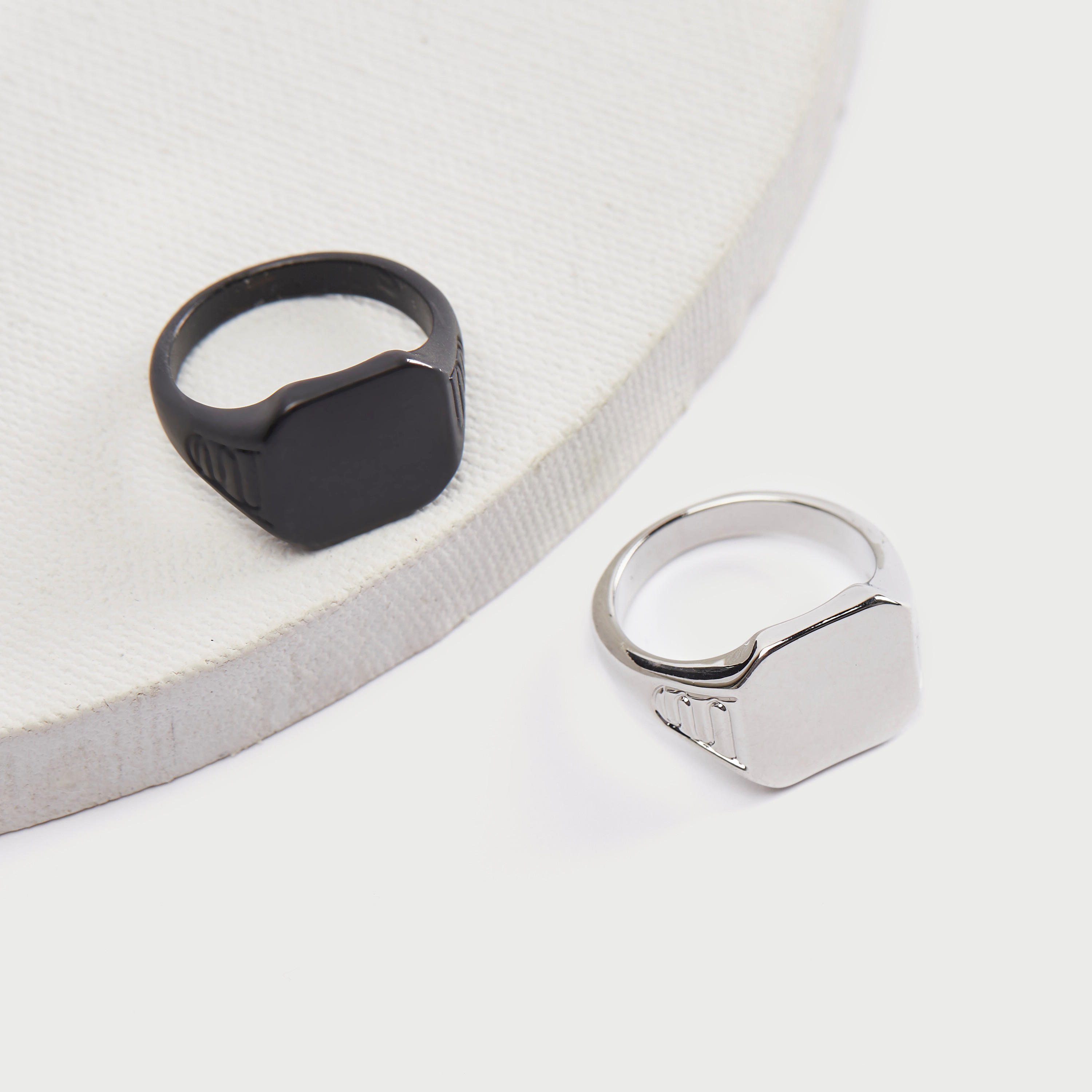 خاتم سادة  - طقم من 2-men-watchesandjewellery-rings-image-5