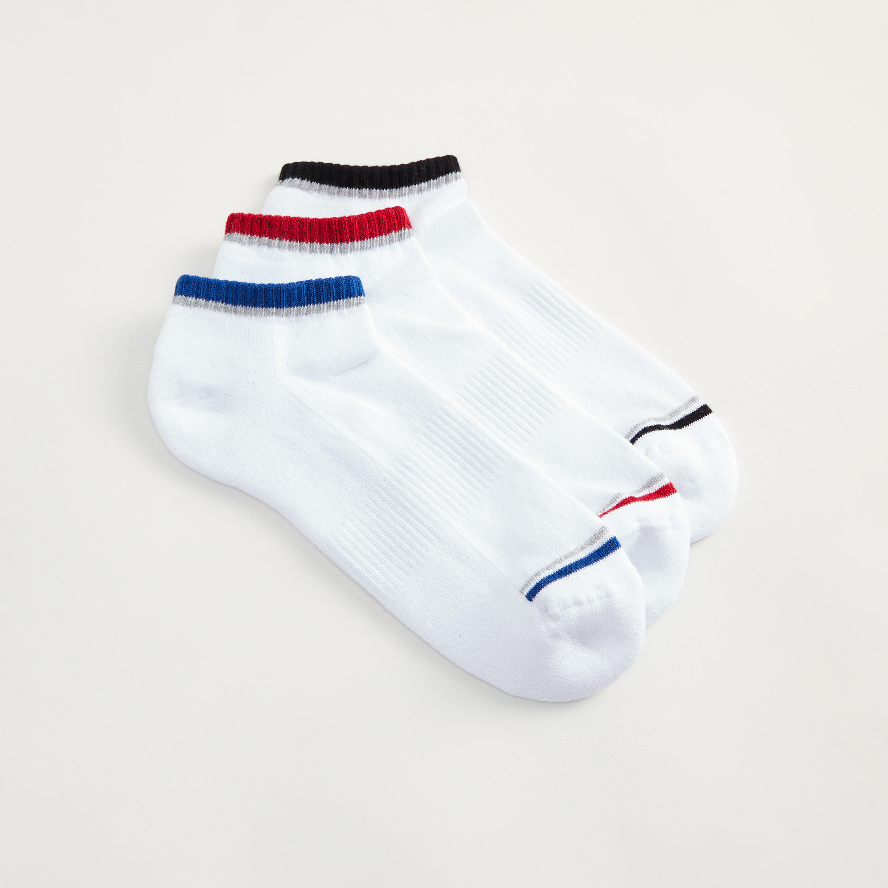 جوارب بارزة الملمس بطول الكاحل - طقم من 3 أزواج-men-socks-image-2