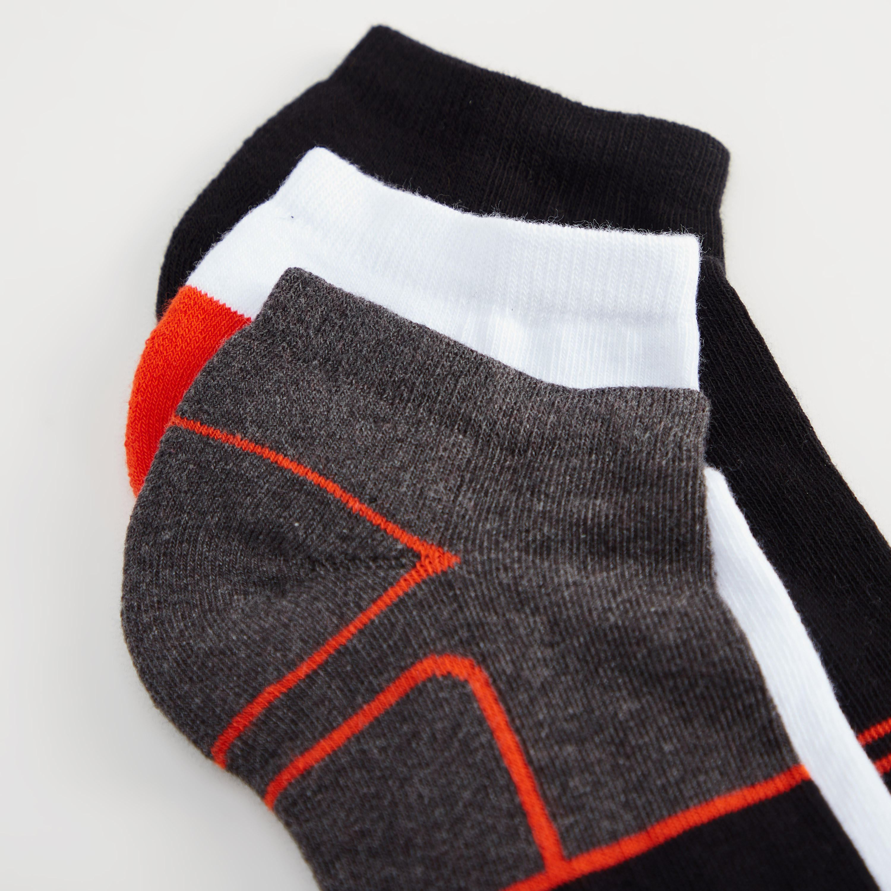 جوارب بطول الكاحل وبطبعات - طقم من 3-men-socks-image-2