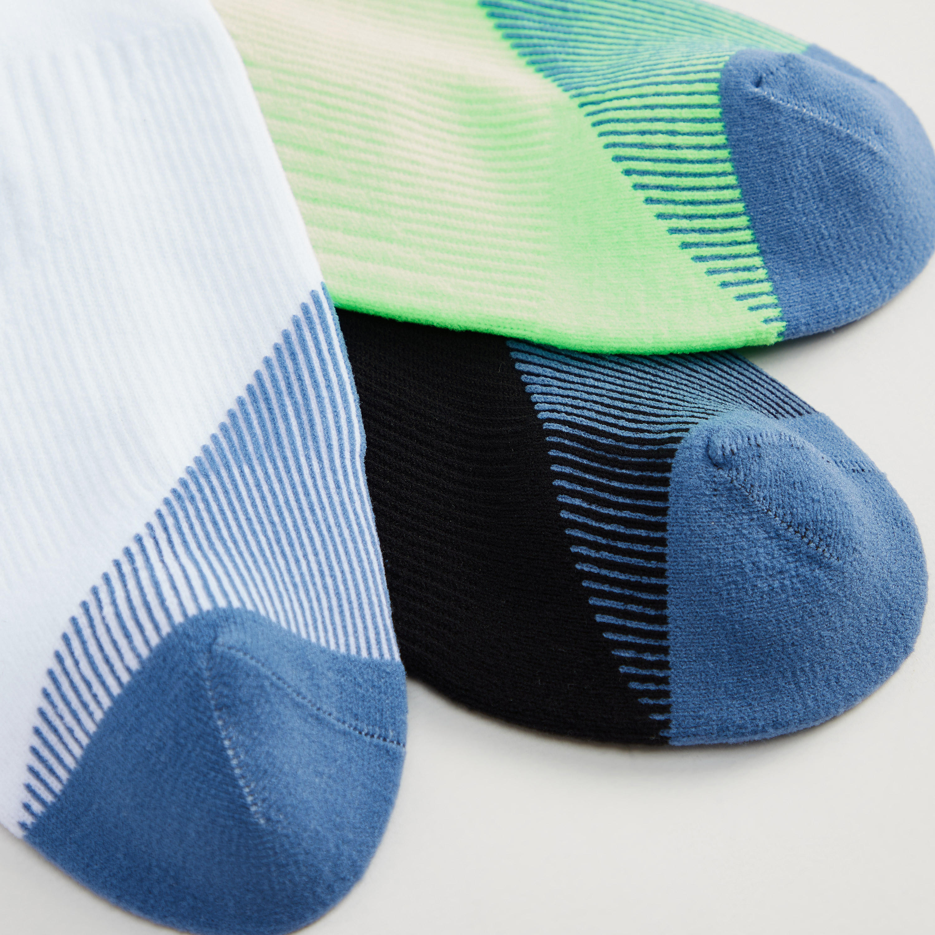 جوارب مضلّعة بقوالب ملوّنة وطول الكاحل - طقم من 3 أزواج-men-socks-image-4