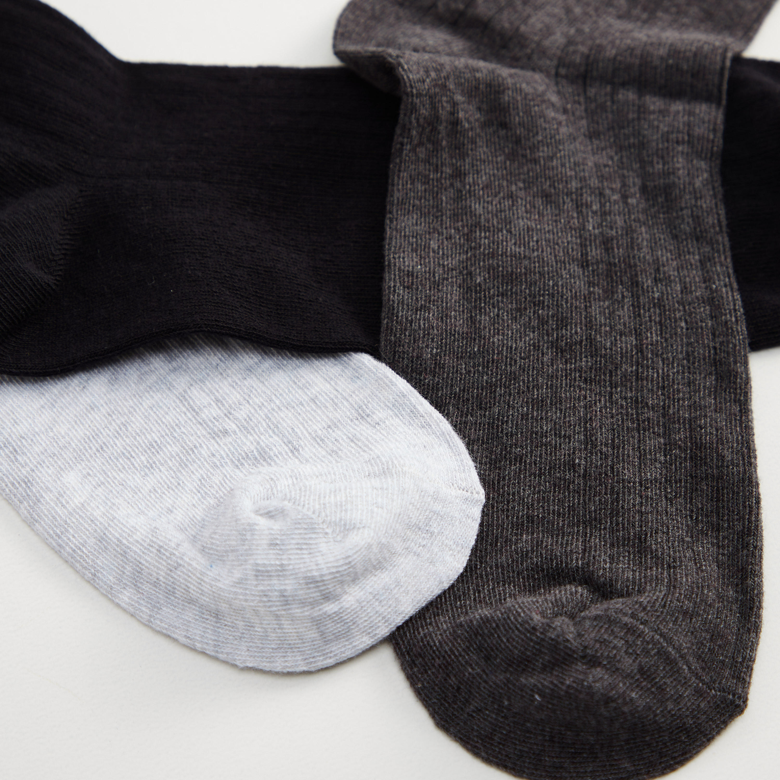 جوارب بارزة الملمس بطول ربلة الساق- طقم من 3-men-socks-image-4