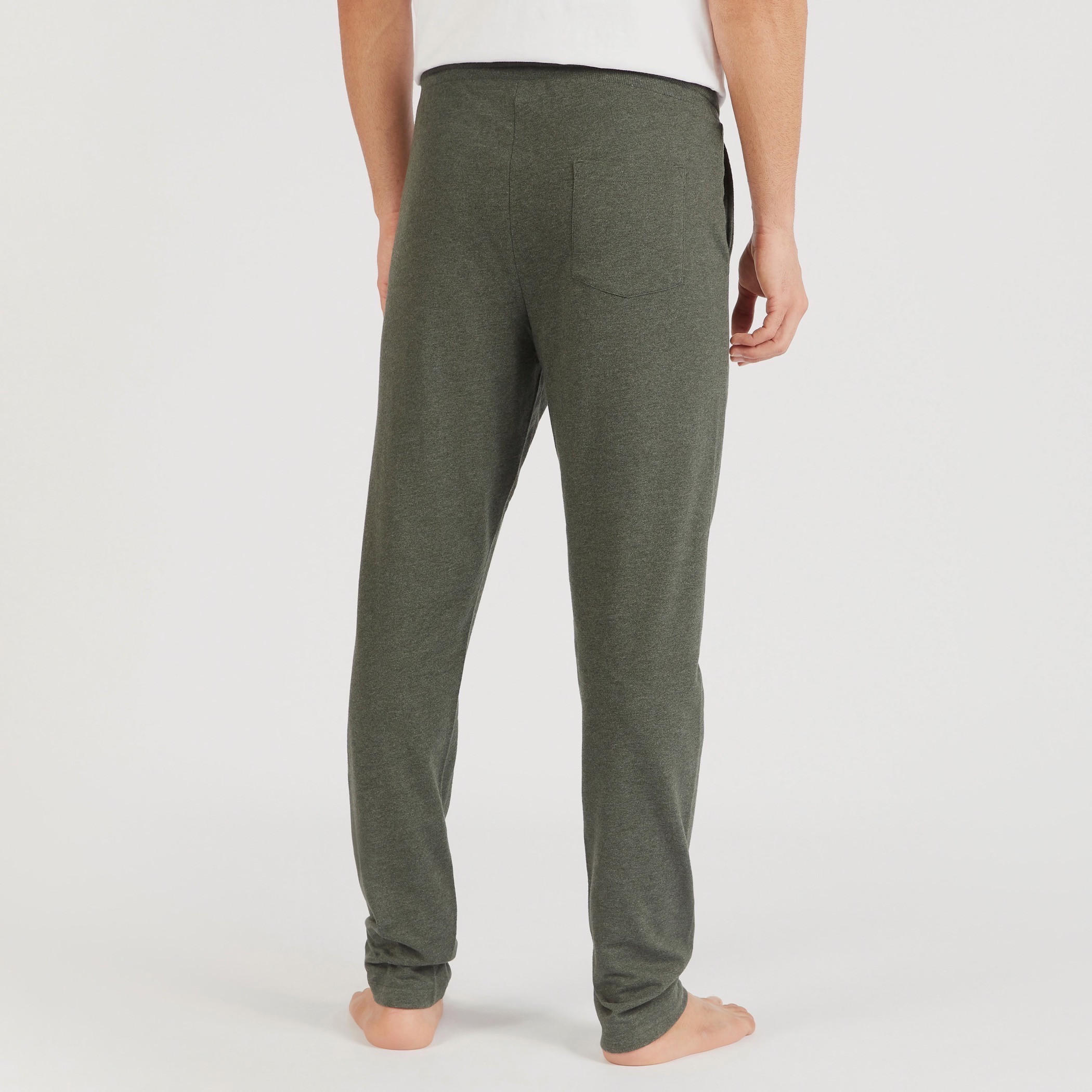 بنطلون بيحاما برباط إغلاق وجيوب وطبعات-men-clothing-nightwear-pyjamaandshorts-image-1