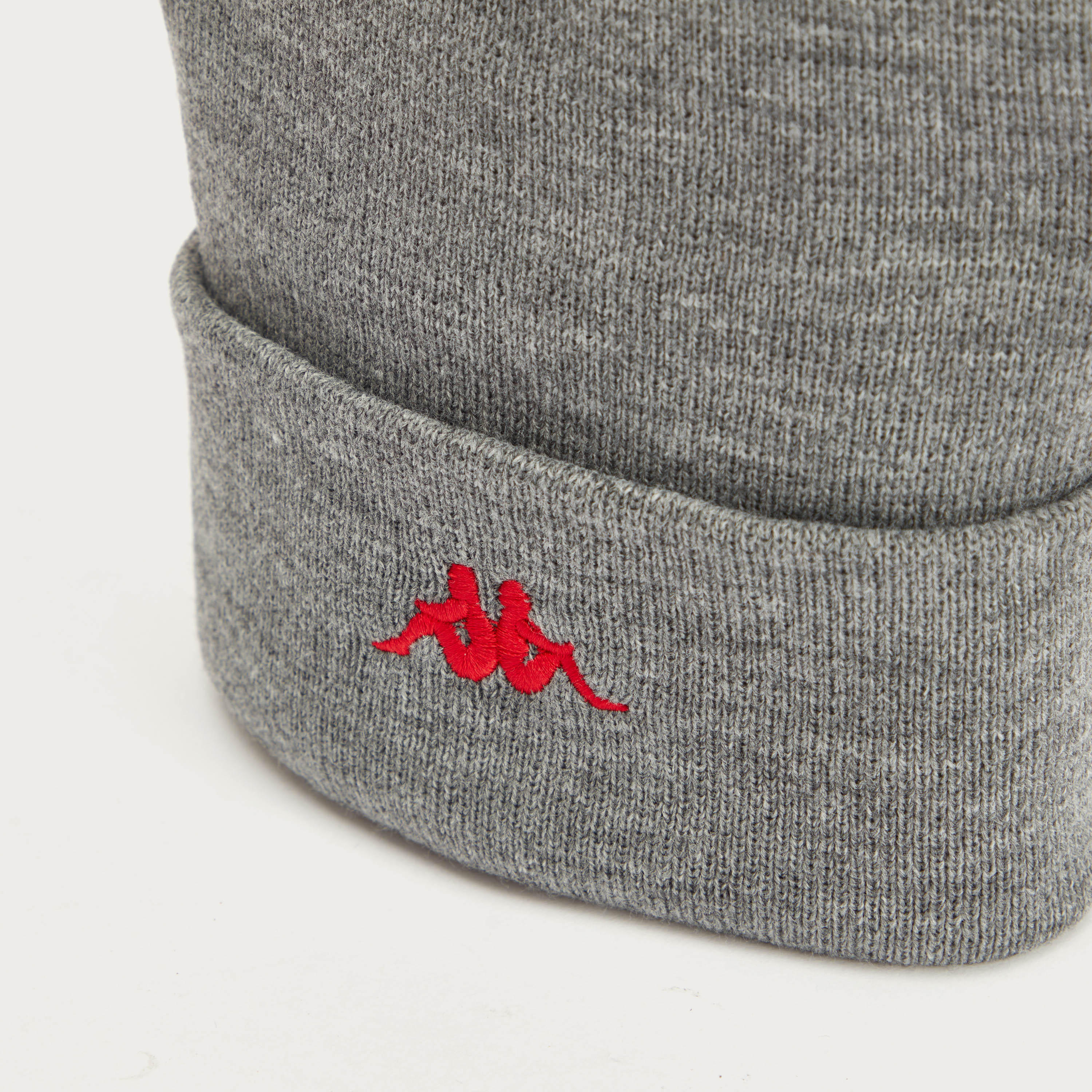 قبعة بيني بتفاصيل مطرّزة وأطراف مطّاطيّة-men-clothing-sportswearandactivewear-accessories-image-3