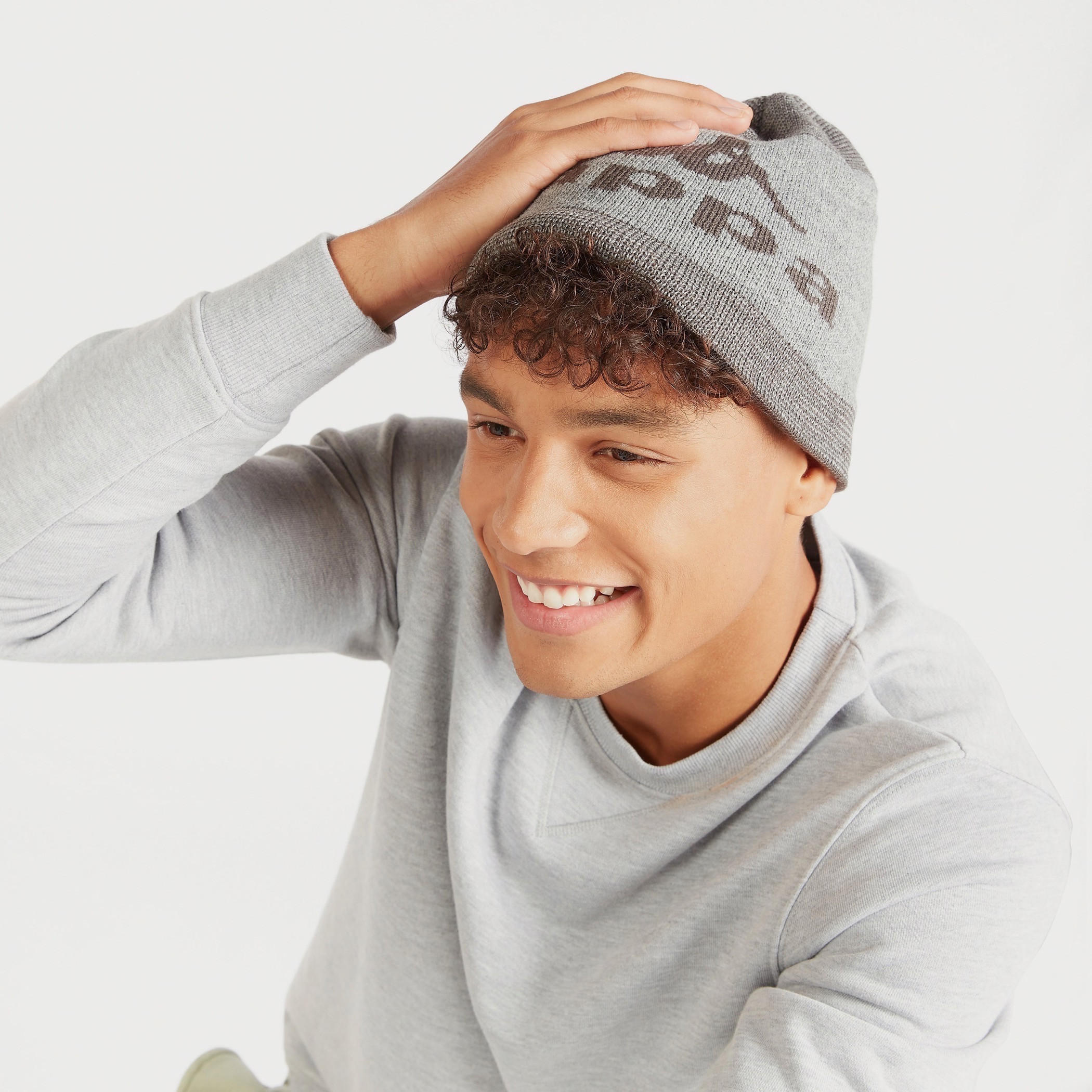 قفّازات بطبعات شعار من كابا-men-caps-image-2