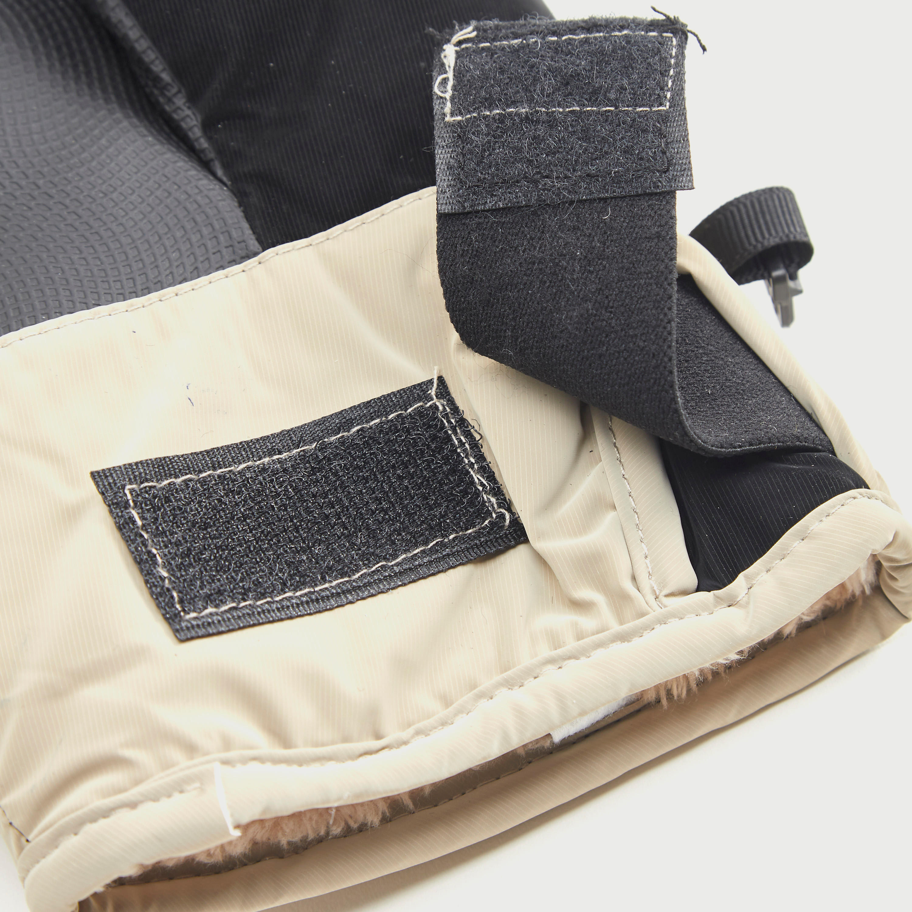 Kappa Panelled Gloves with Velcro Closure-men-scarvesandgloves-image-4