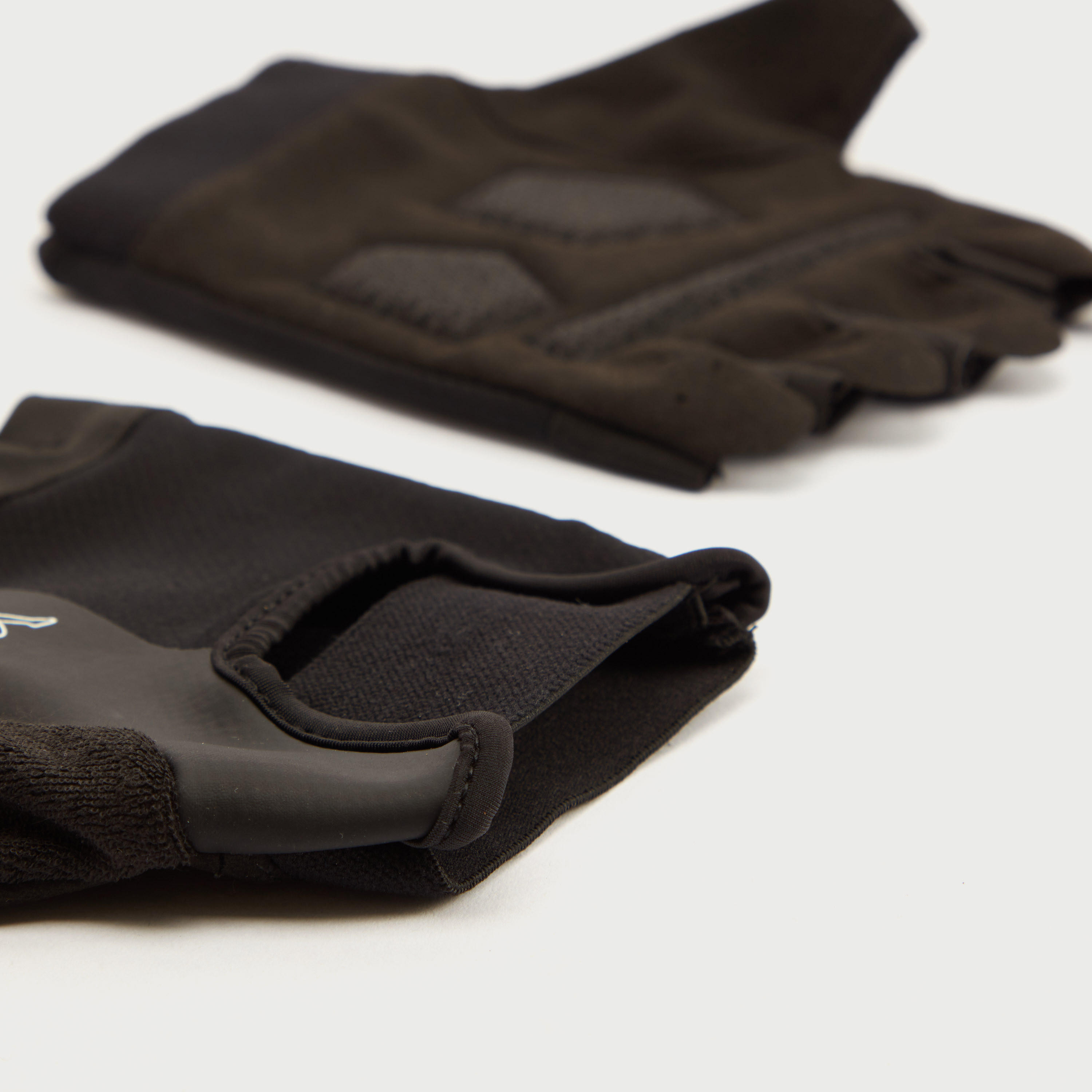 Kappa Textured Gloves-men-scarvesandgloves-image-4