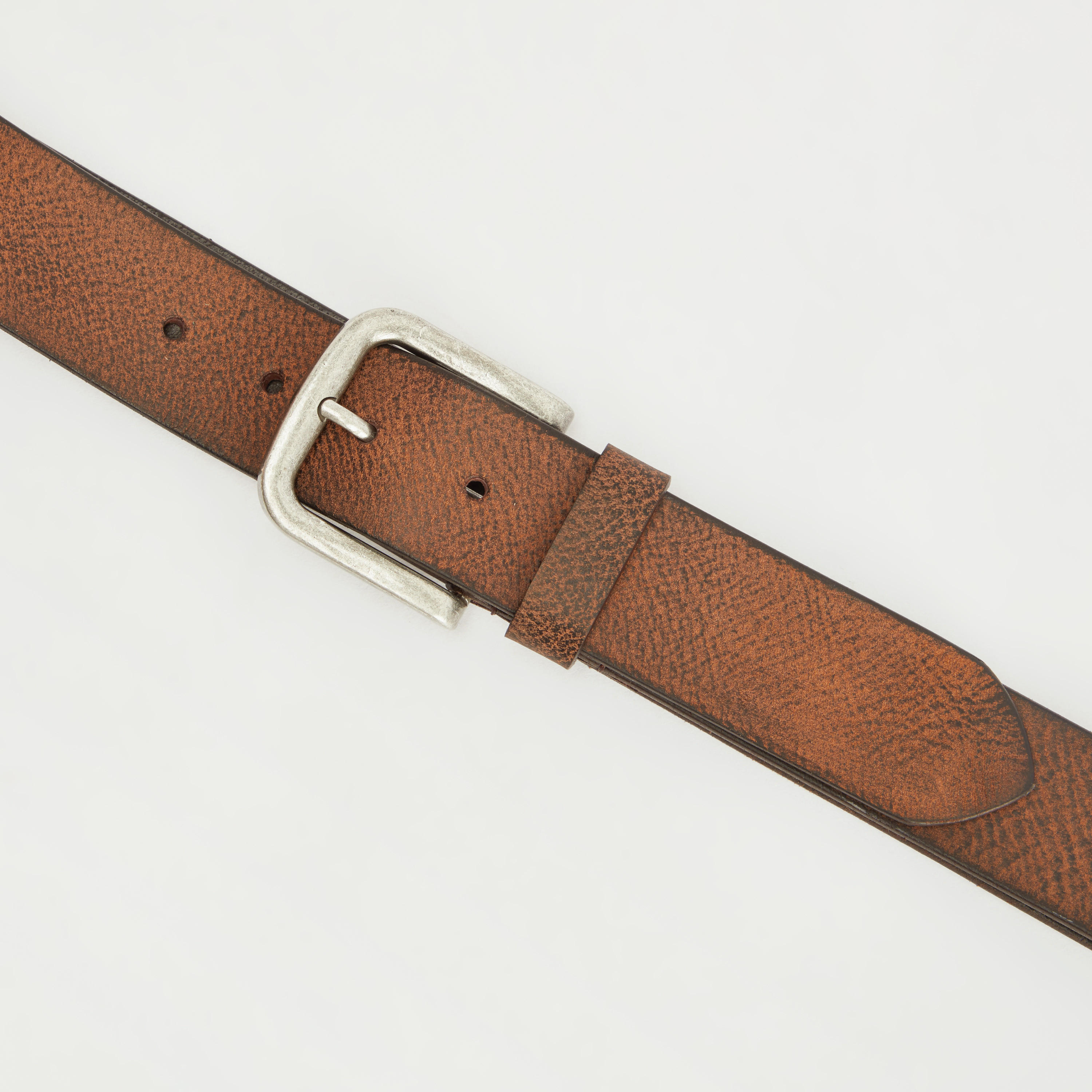 حزام جلد بارز الملمس بإبزيم إغلاق بدبوس من لي كوبر-men-beltsandwallets-belts-image-6