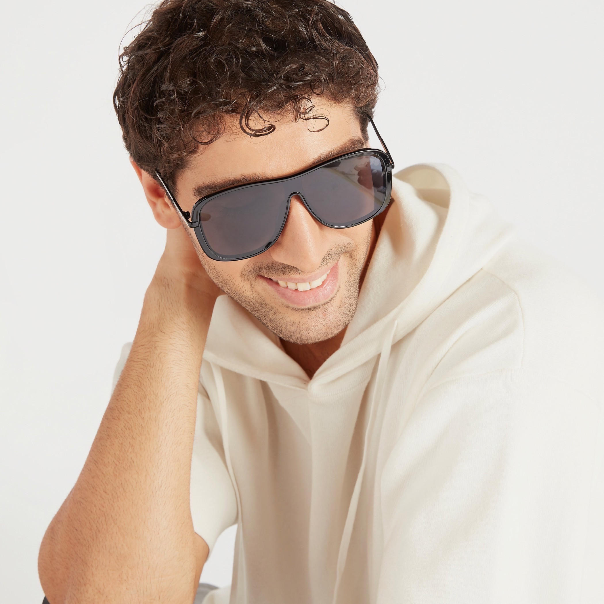نظارة شمسية بإطار مستطيلي ووسادات أنف-men-sunglasses-image-4