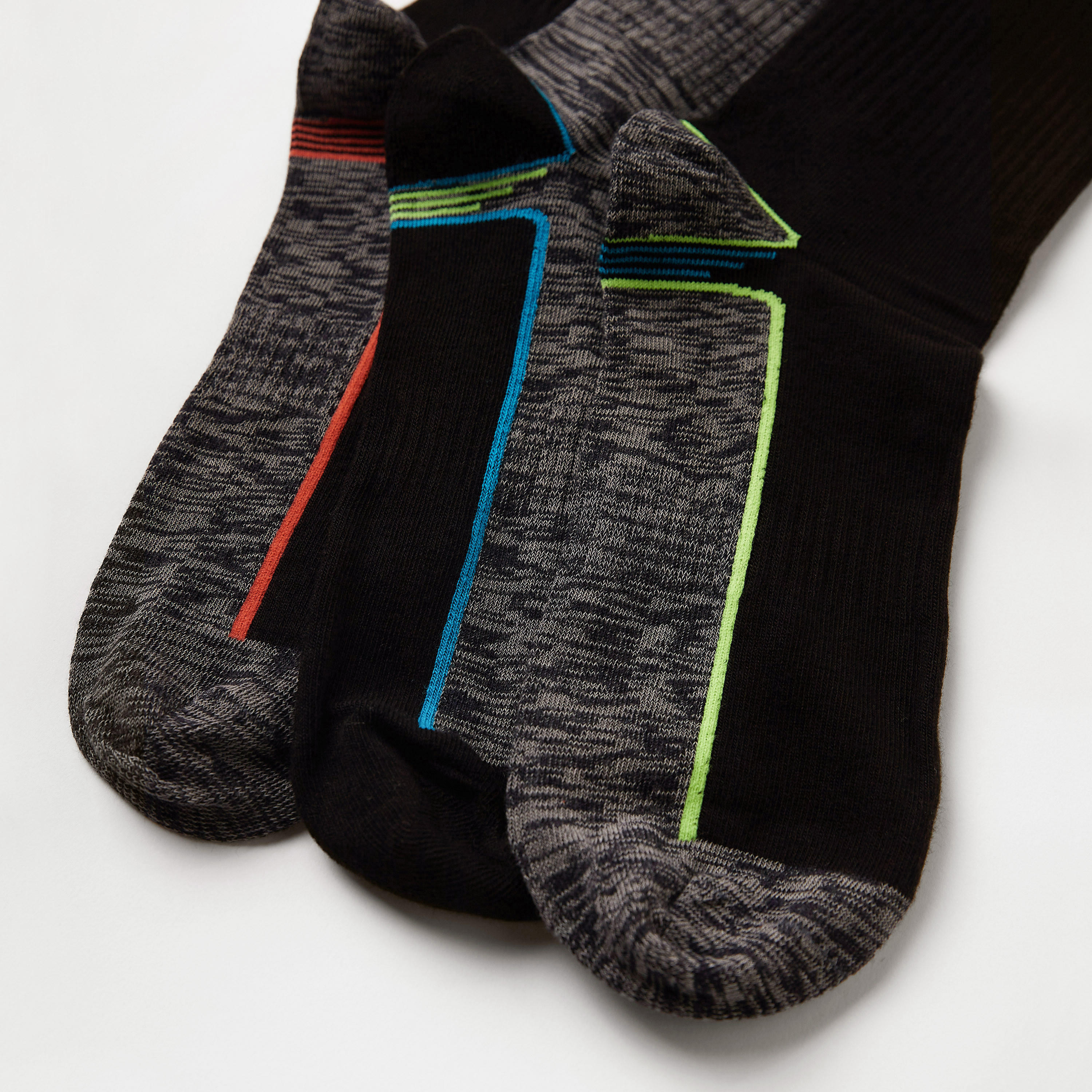 جوارب بارزة الملمس بطول ربلة الساق - طقم من 3 أزواج-men-socks-image-4