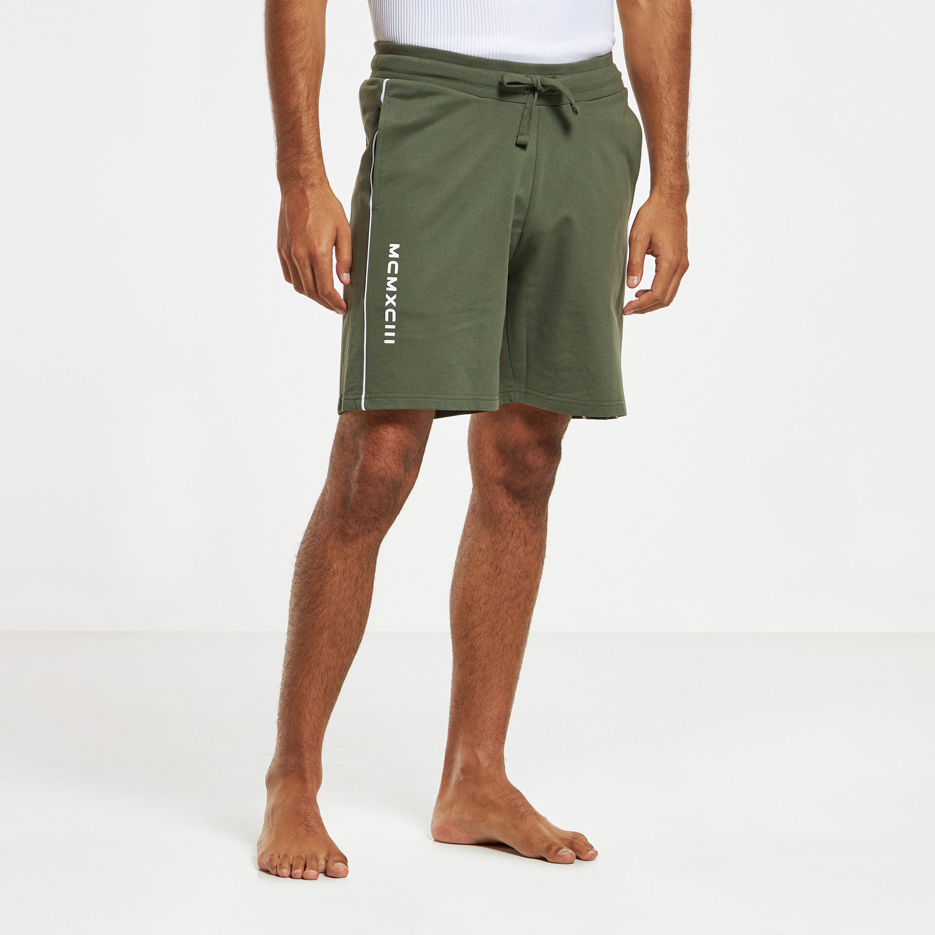 شورت بجيوب ورباط وطبعات-men-clothing-bottoms-shorts-image-9