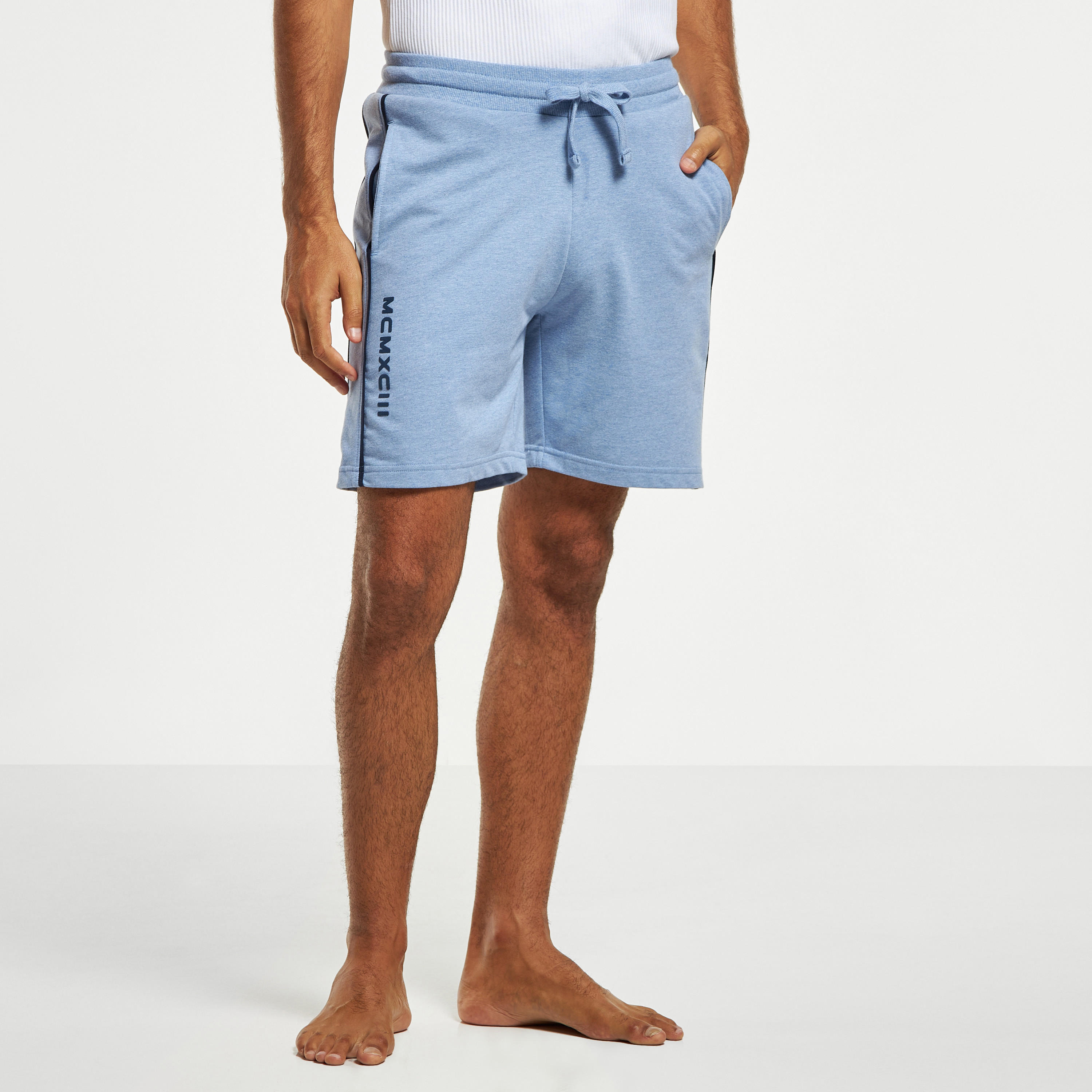 شورت بجيوب ورباط وطبعات-men-clothing-bottoms-shorts-image-1