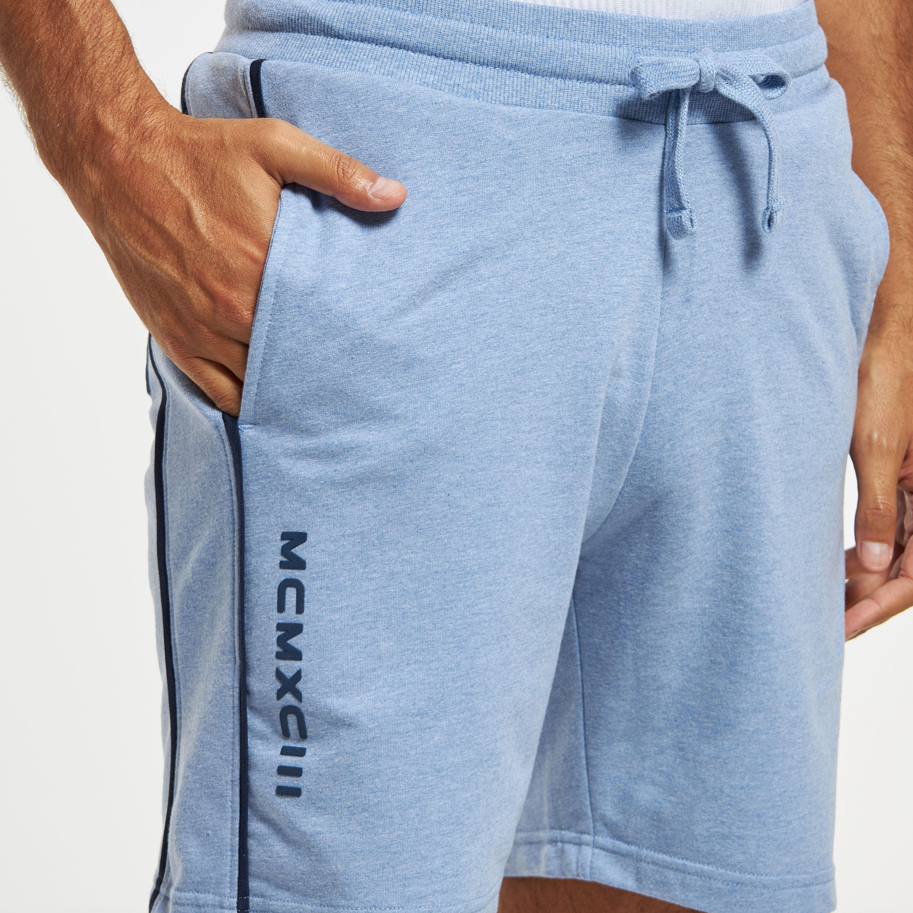 شورت بجيوب ورباط وطبعات-men-clothing-bottoms-shorts-image-4
