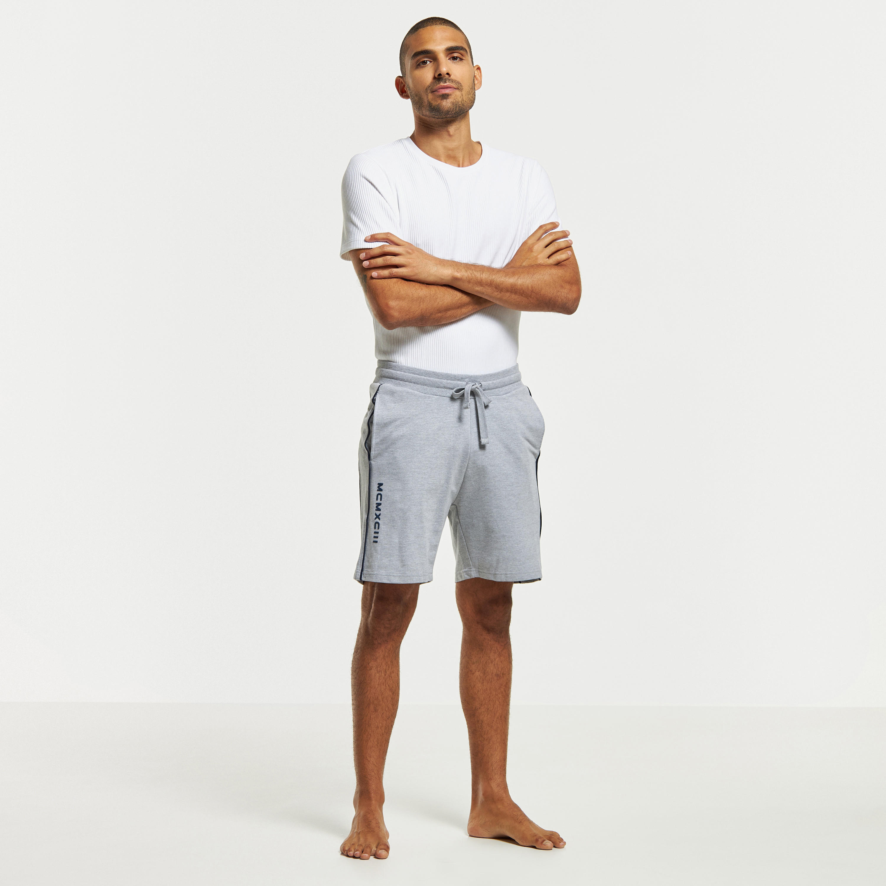 شورت بجيوب ورباط وطبعات-men-clothing-bottoms-shorts-image-18