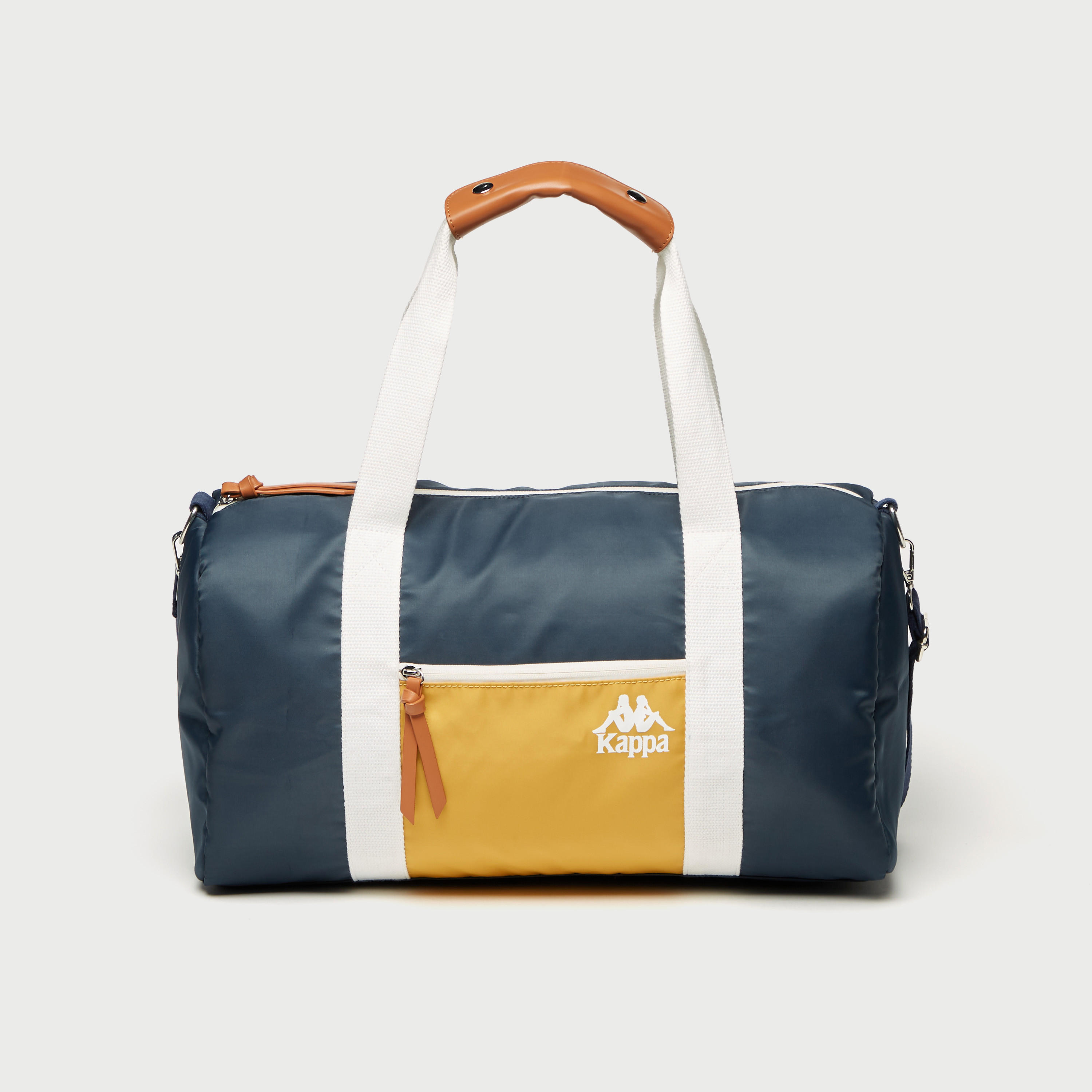 شنطة دافل بطبعات ومقابض مزدوجة من كابا-men-clothing-sportswearandactivewear-accessories-image-1