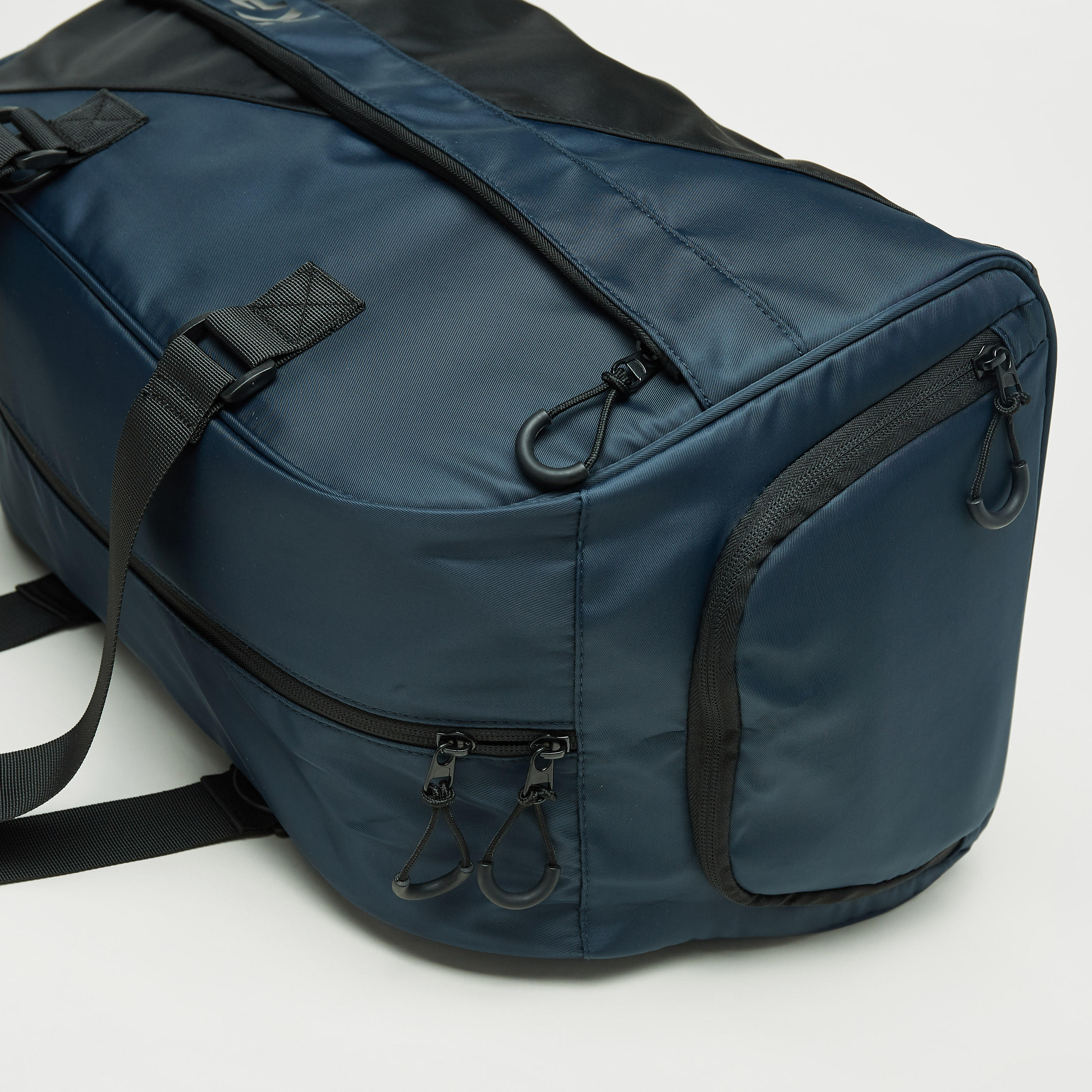 شنطة دافل بطبعات شعار وسحّاب إغلاق ومقابض مزدوجة من كابا-men-clothing-sportswearandactivewear-accessories-image-3