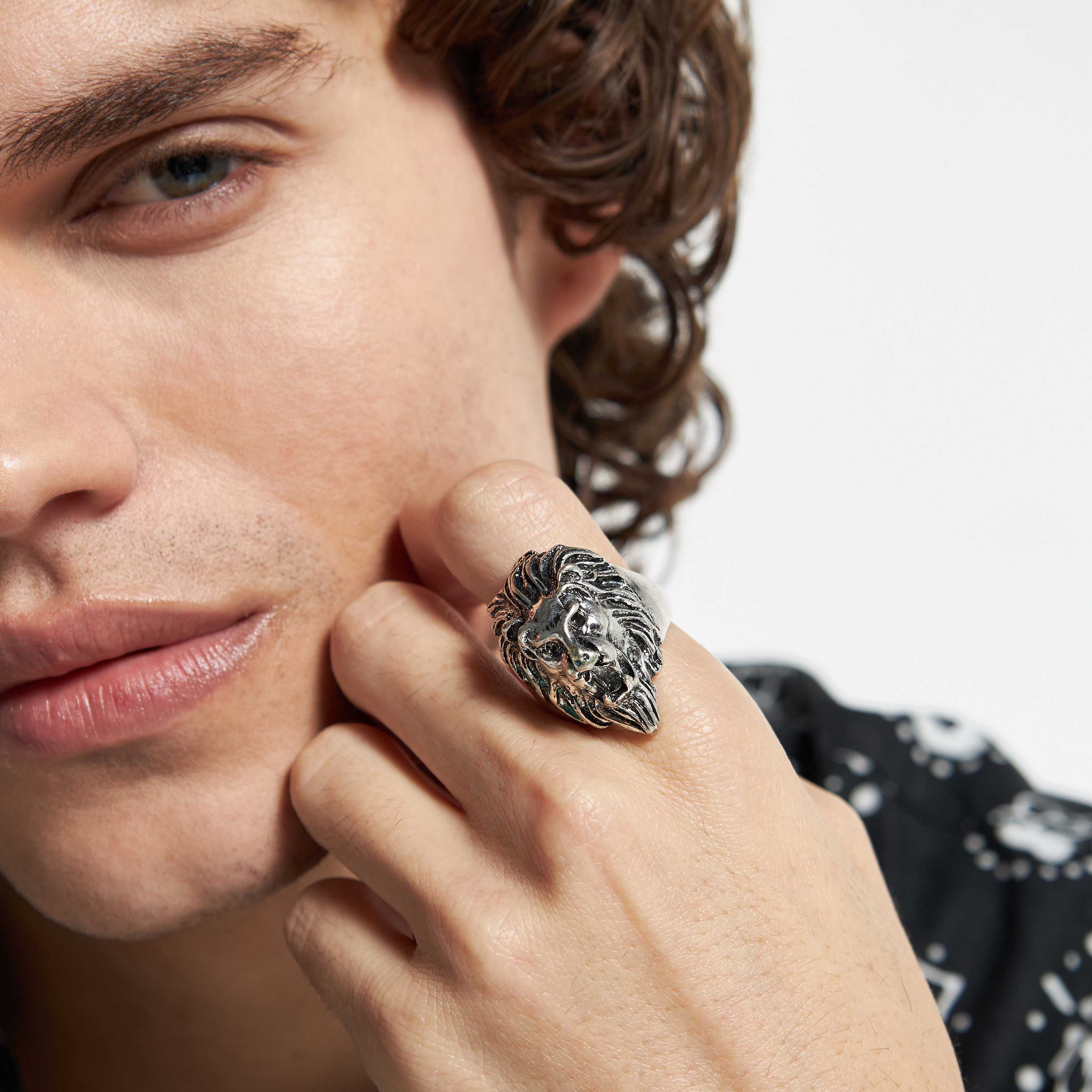 Lion Face Engraved Metallic Ring-men-watchesandjewellery-rings-image-2
