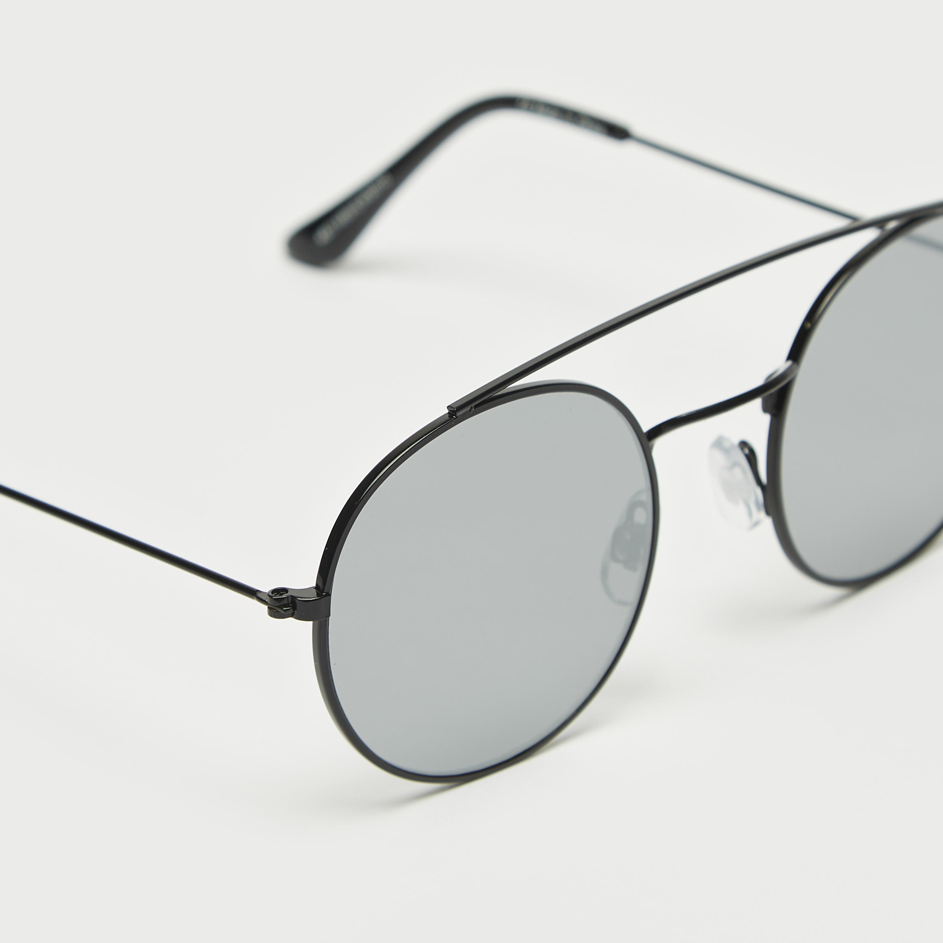 نظّارة شمسيّة ملونة بوسادات أنف-men-sunglasses-image-4