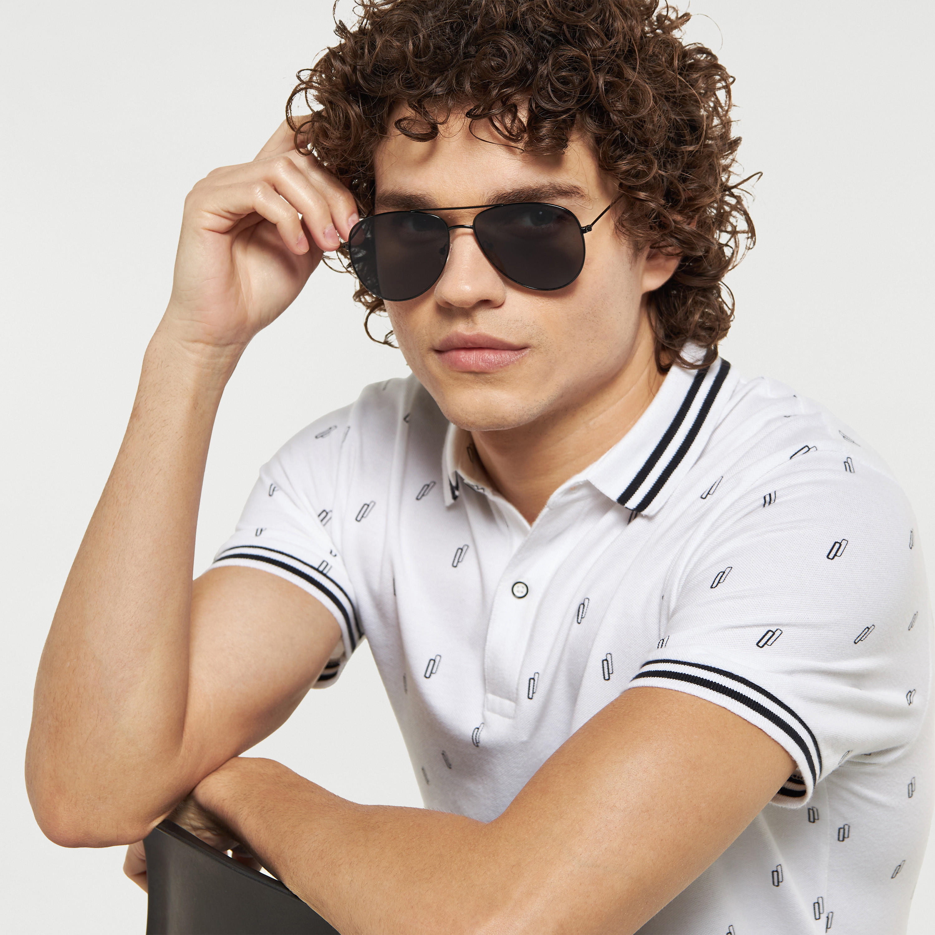 نظّارة شمسيّة ملونة بوسادات أنف-men-sunglasses-image-3