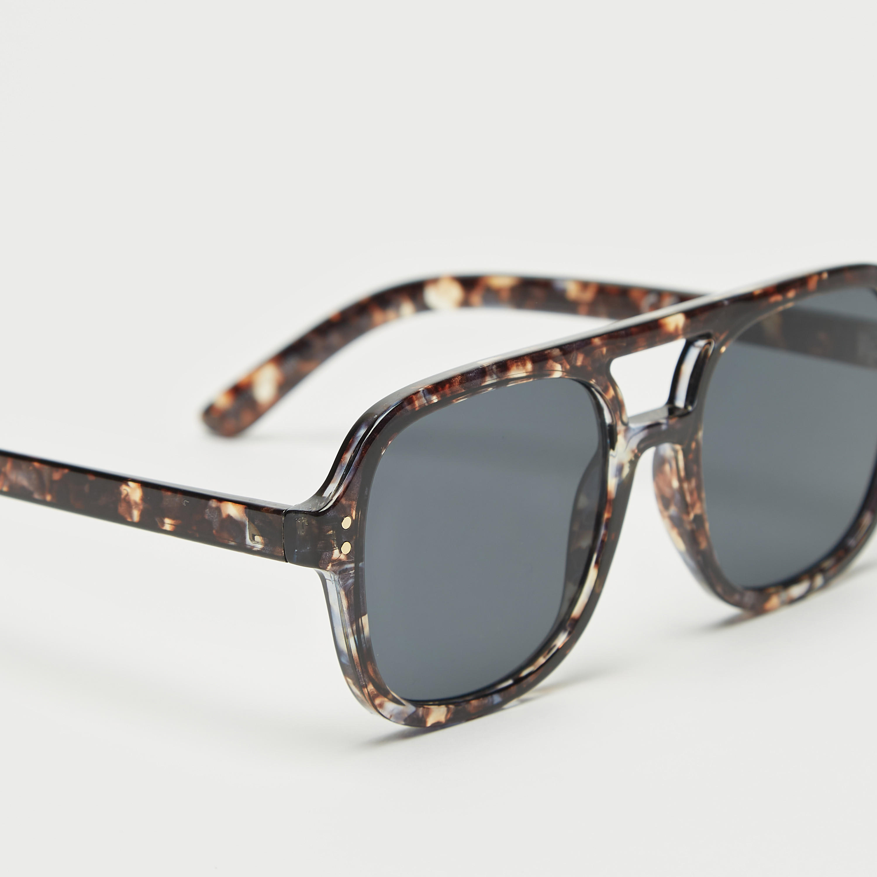 Tinted Lens Full Rim Sunglasses with Nose Pads-men-sunglasses-image-4