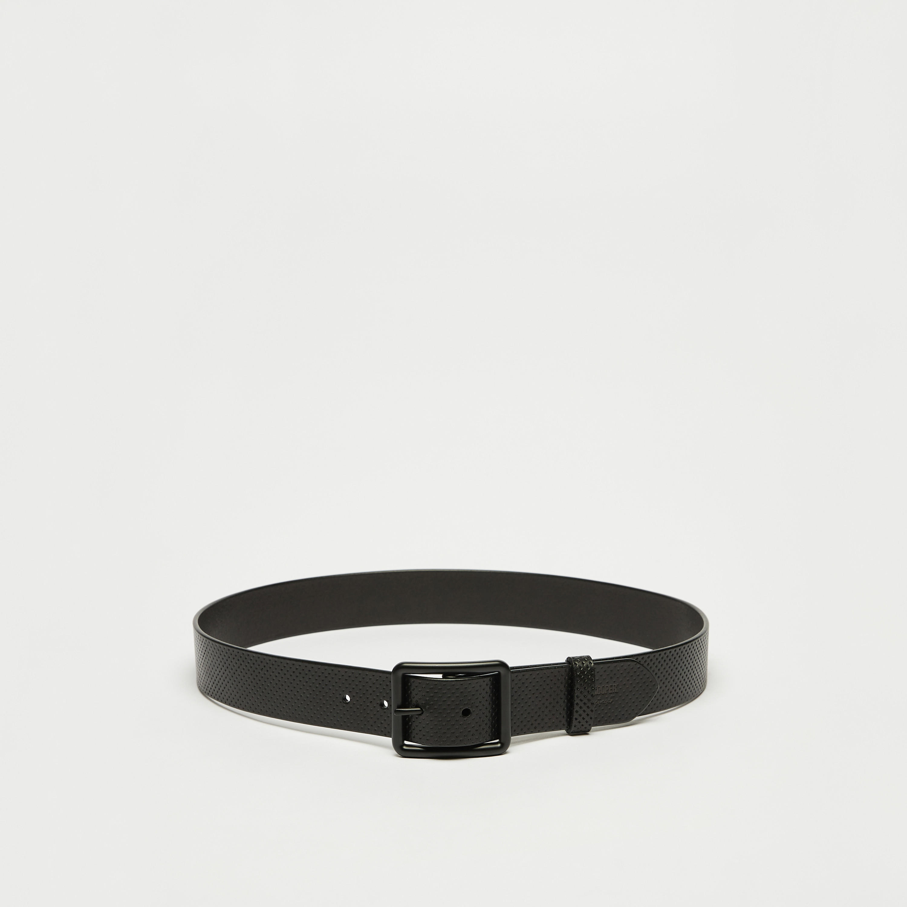 حزام جلد بارز الملمس بإبزيم إغلاق بدبوس من لي كوبر-men-beltsandwallets-belts-image-5