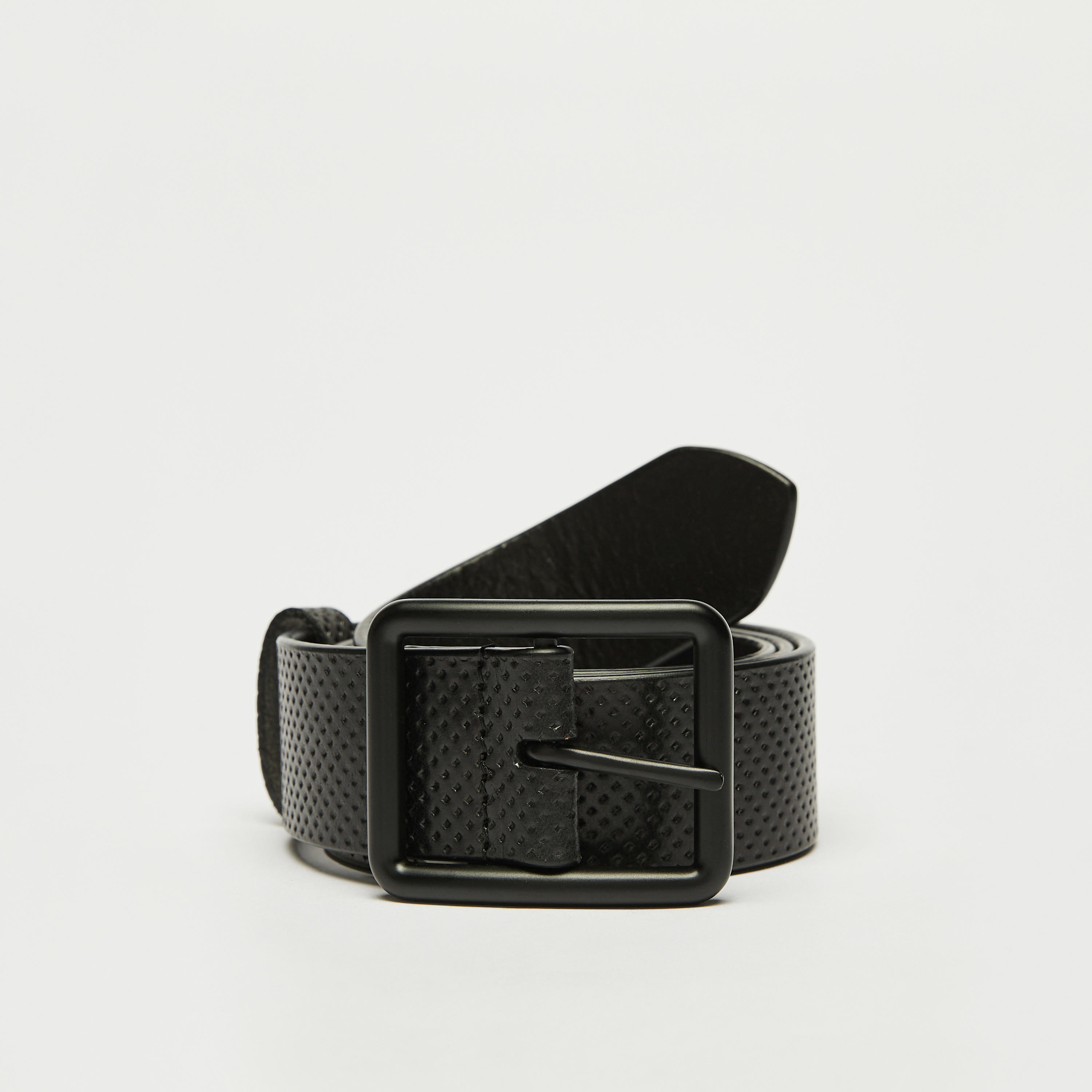 حزام جلد بارز الملمس بإبزيم إغلاق بدبوس من لي كوبر-men-beltsandwallets-belts-image-2