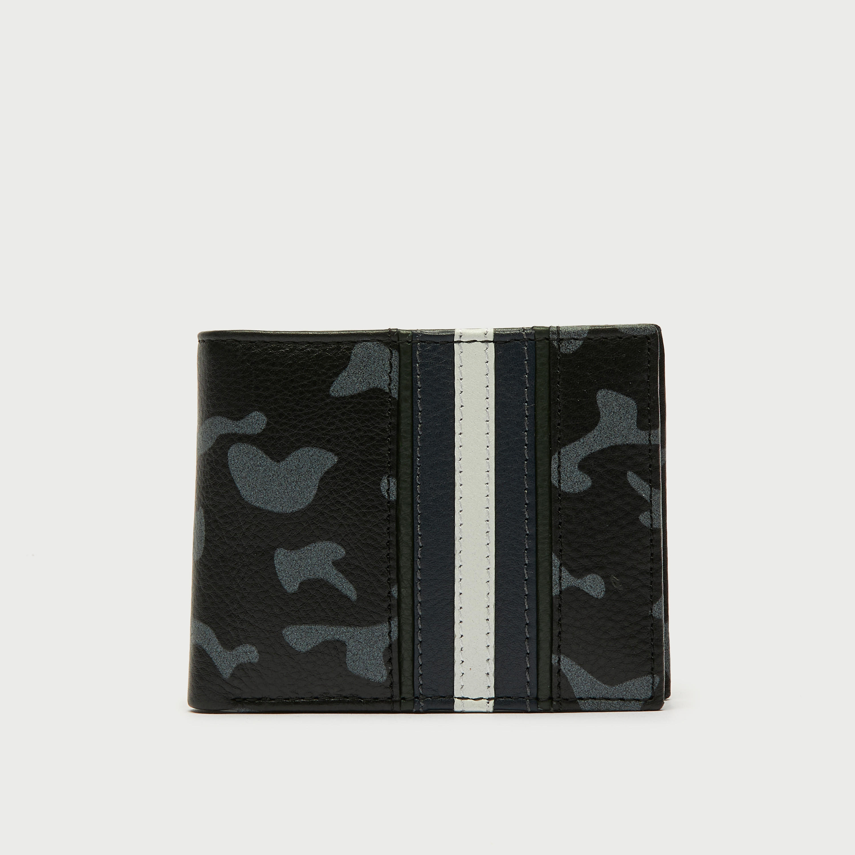محفظة جلد بطبعات مموّه-men-beltsandwallets-wallets-image-1
