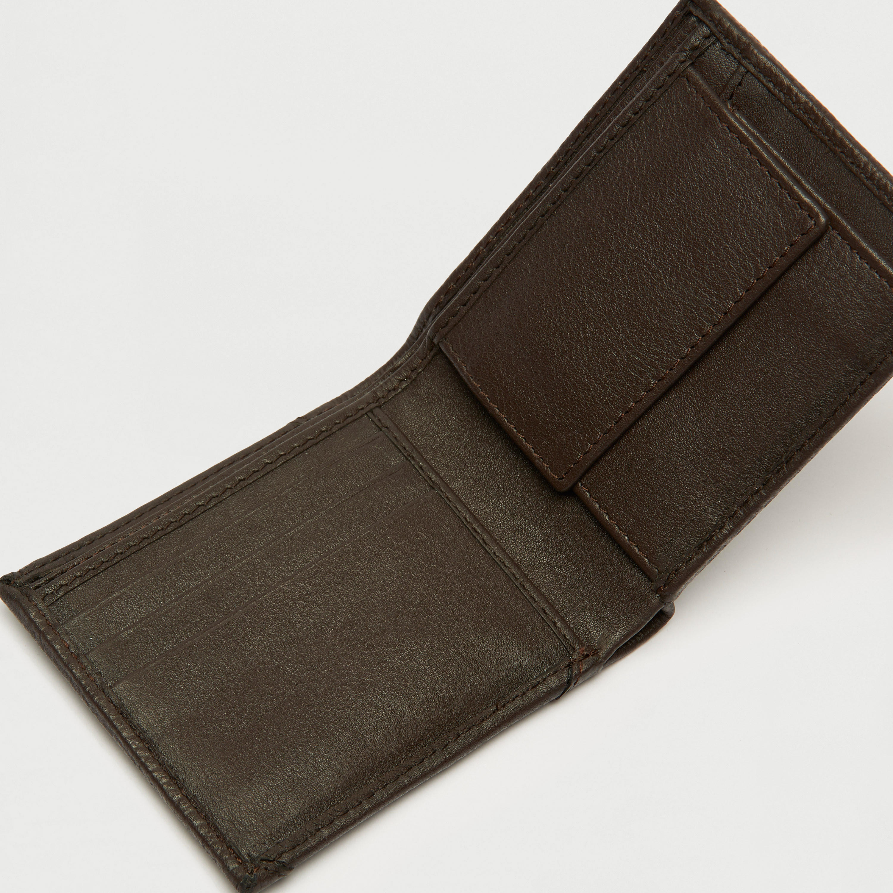 محفظة بارزة الملمس بطيّة ثنائية-men-beltsandwallets-wallets-image-1