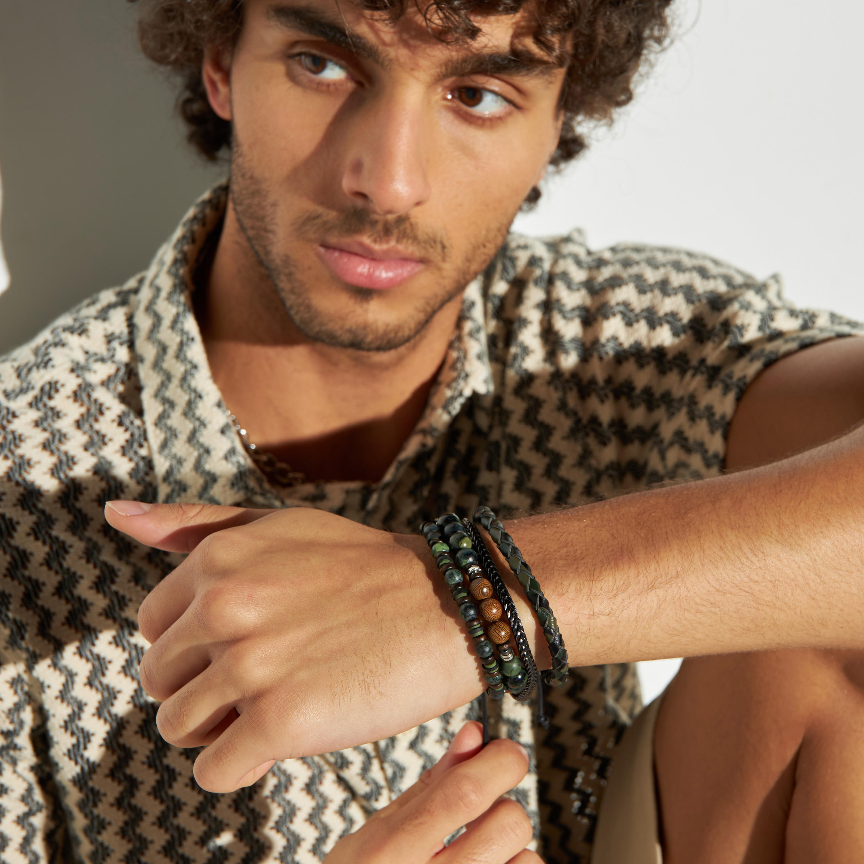 أساور متنوعة - طقم 4 قطع-men-watchesandjewellery-bracelets-image-2