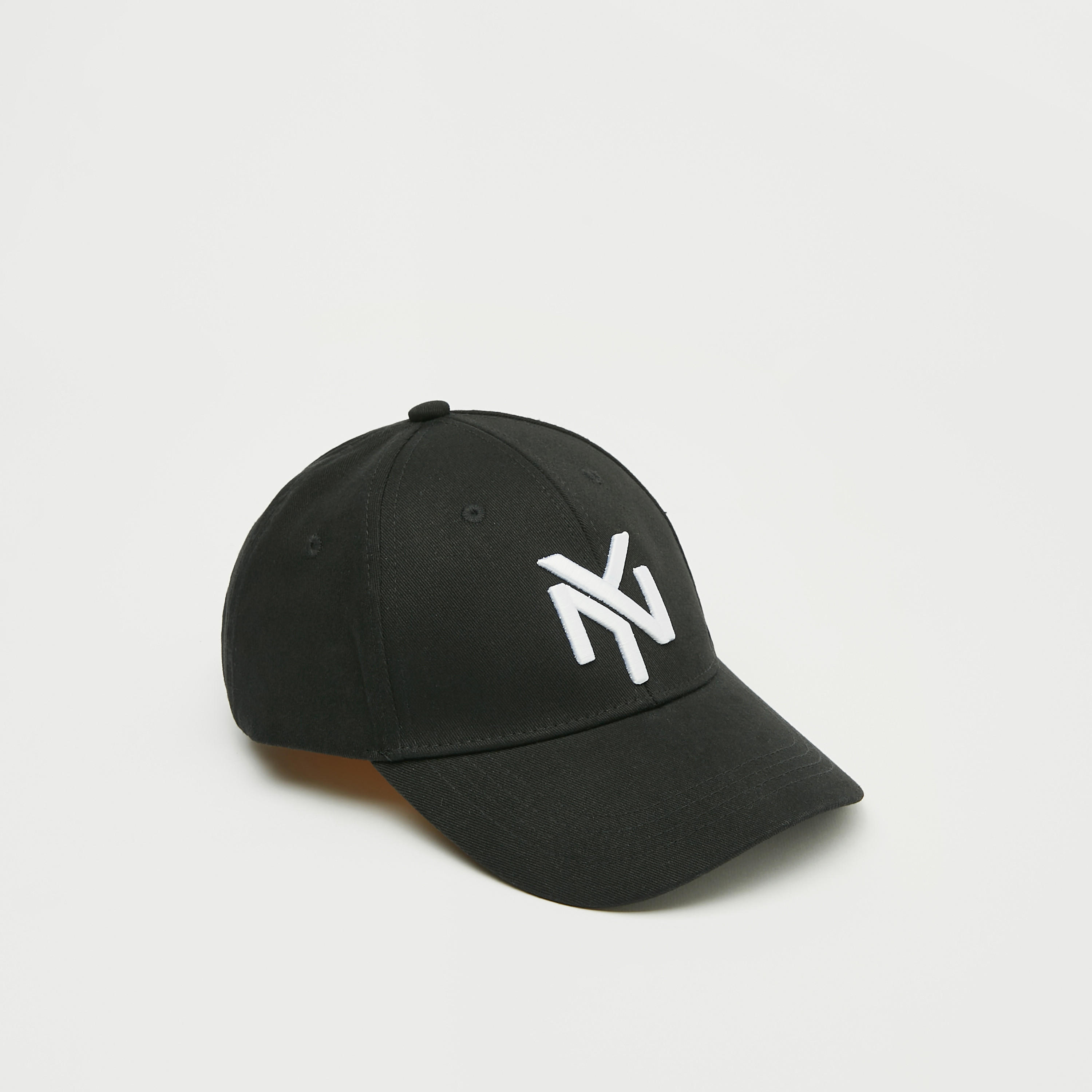 كاب مطرّز بحزام إغلاق بإبزيم-men-caps-image-5