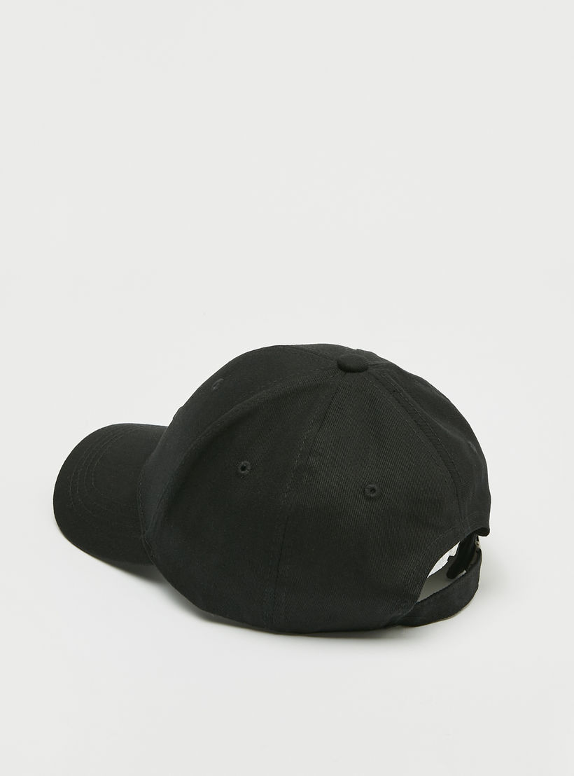 كاب مطرّز بحزام بإبزيم إغلاق-men-caps-image-2