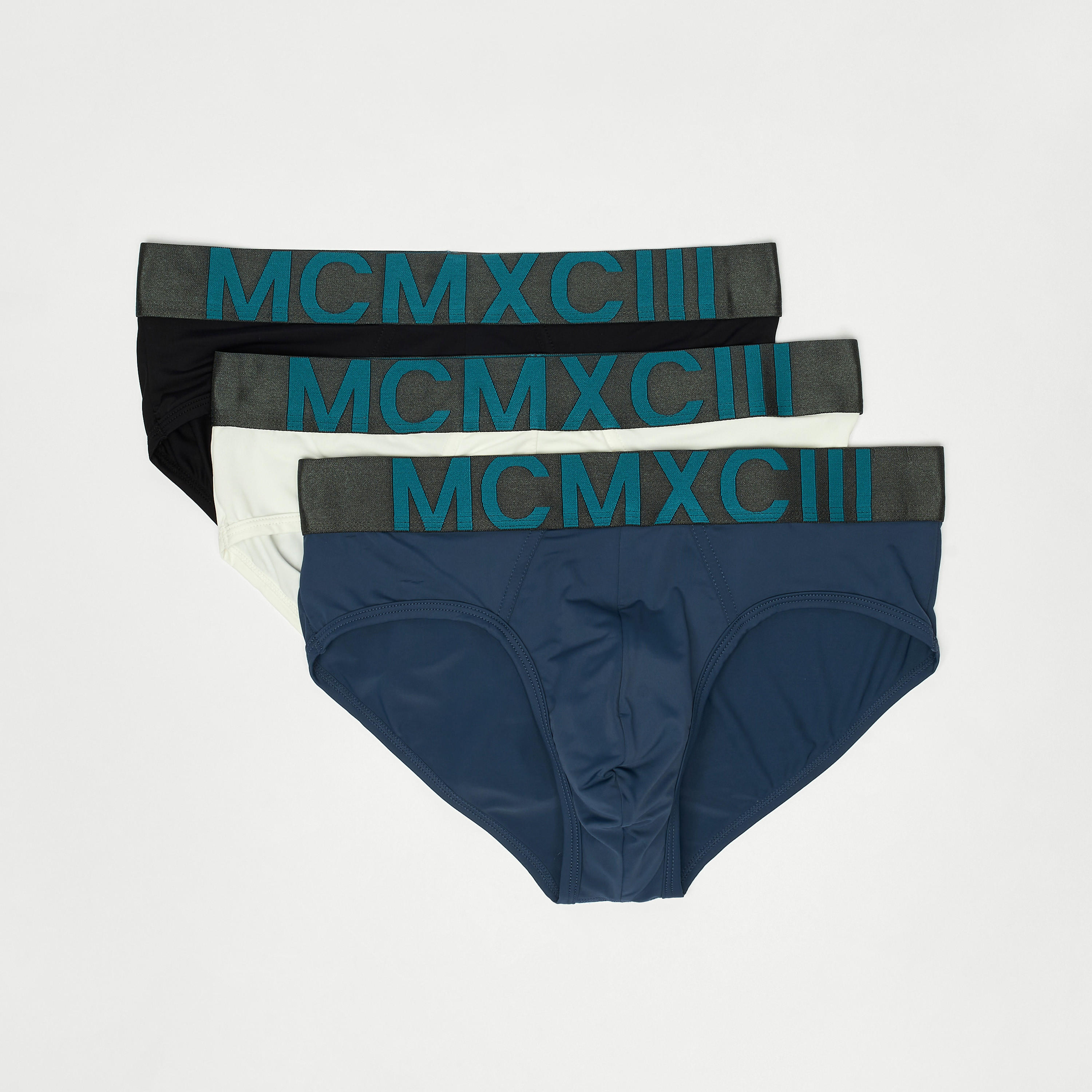 Set of 3 - Solid Briefs with Elasticised Waistband-men-clothing-innerwear-underwear-image-5