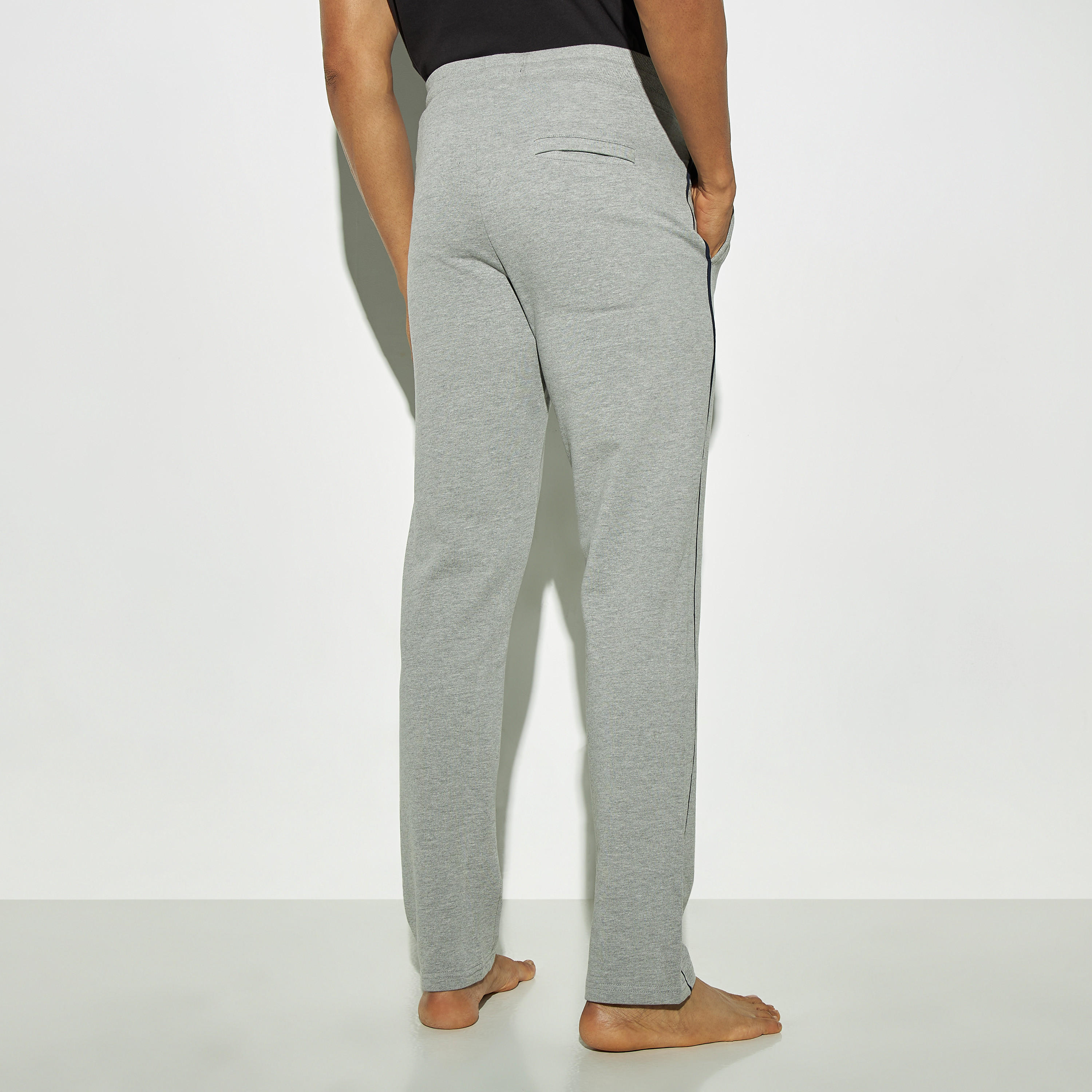 Piping Detail Pyjamas with Drawstring Closure and Pockets-men-clothing-nightwear-pyjamaandshorts-image-3