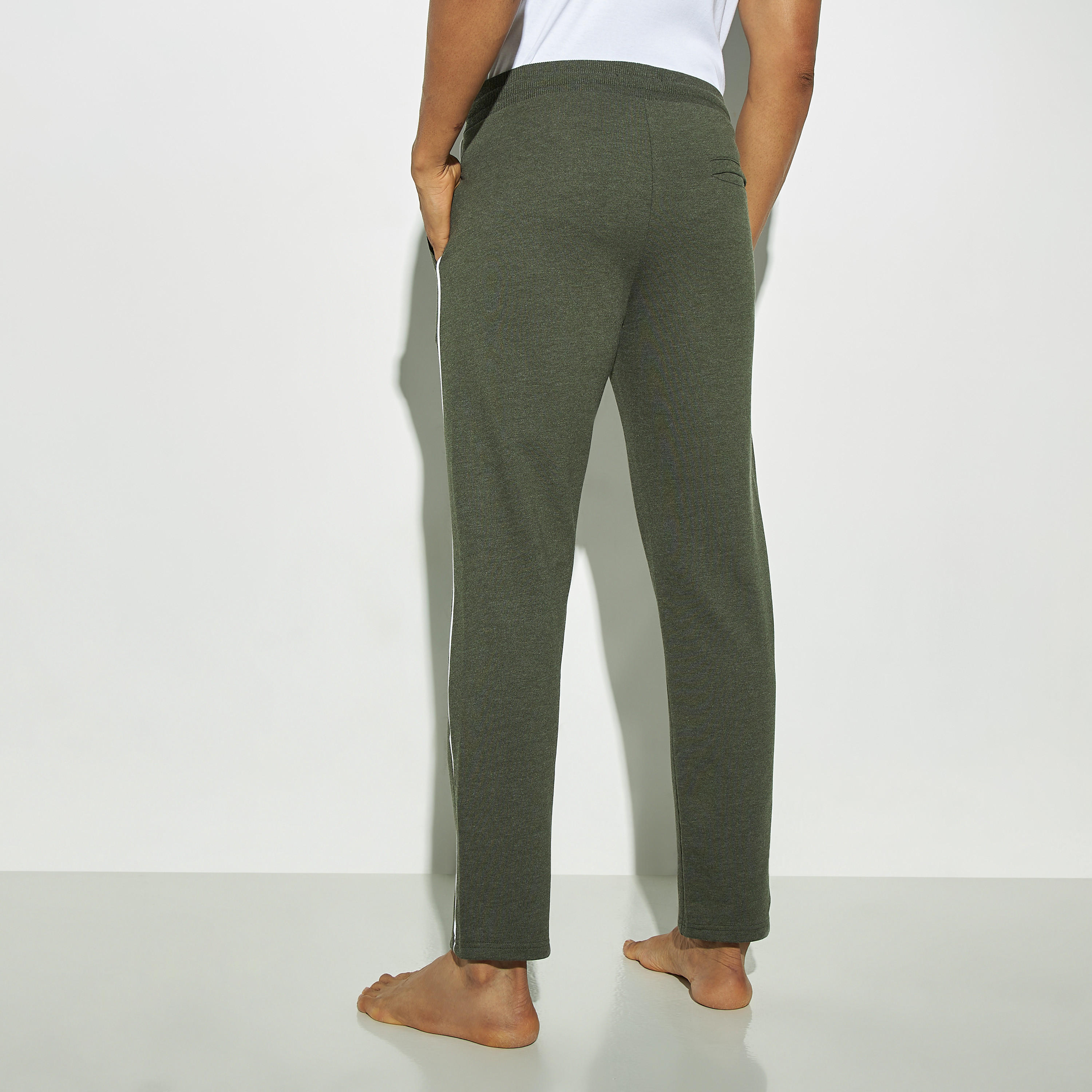 Piping Detail Pyjamas with Drawstring Closure and Pockets-men-clothing-nightwear-pyjamaandshorts-image-3
