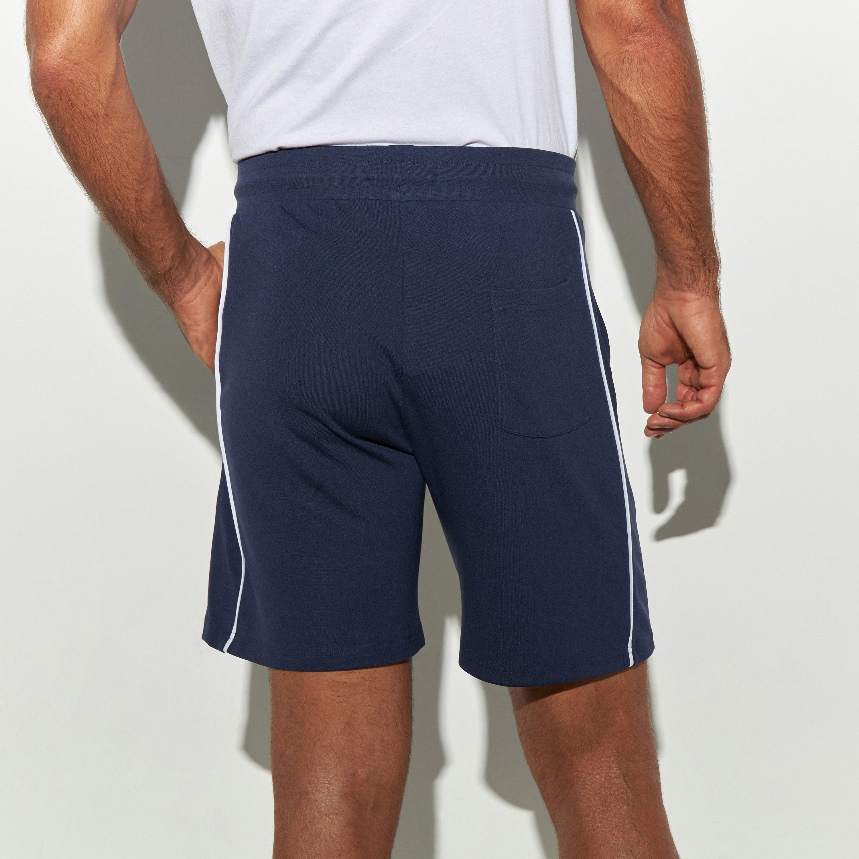 شورت فيسكوز برباط إغلاق وجيوب-men-clothing-nightwear-pyjamaandshorts-image-3