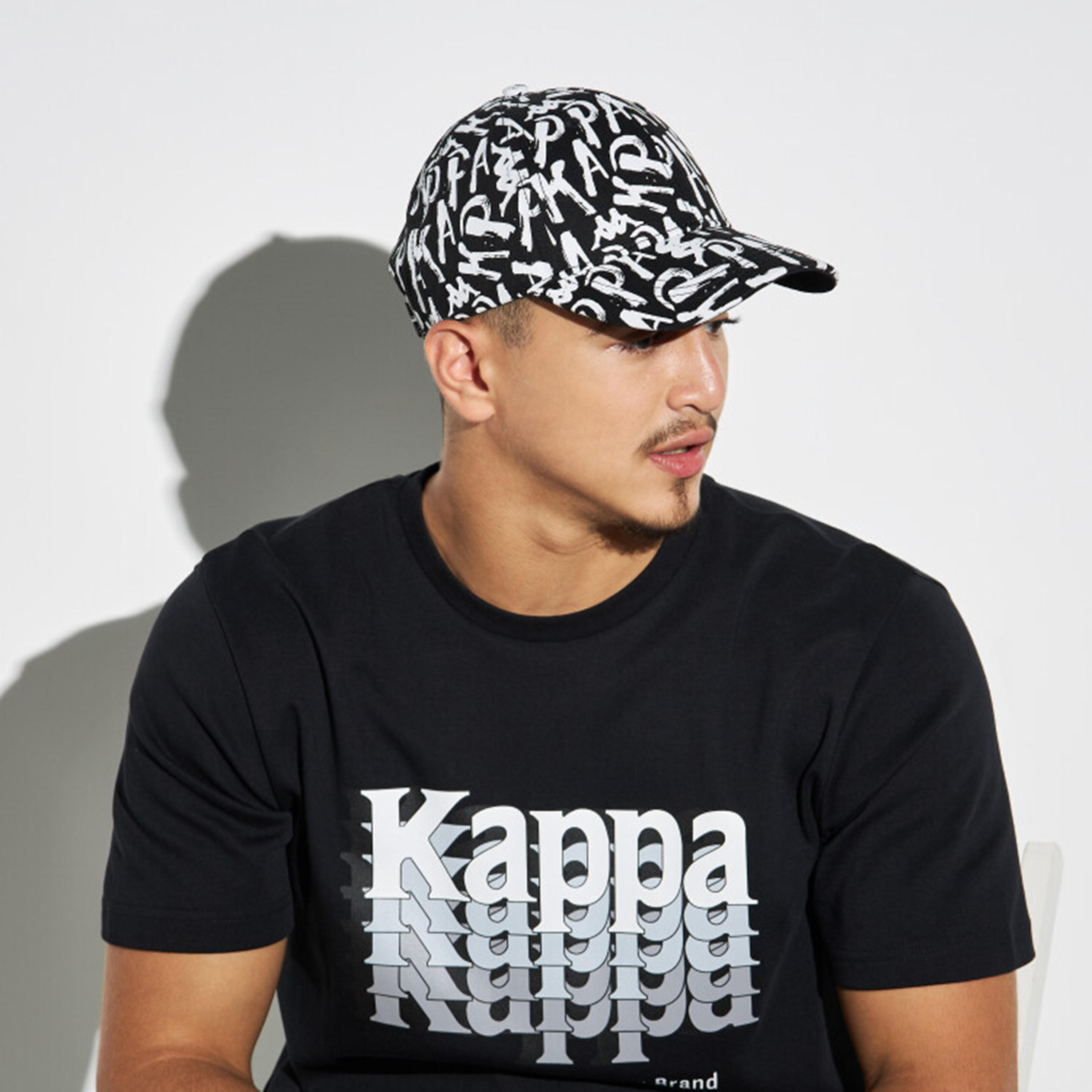كاب بطبعات وحزام بدبوس إغلاق من كابا-men-clothing-sportswearandactivewear-accessories-image-4