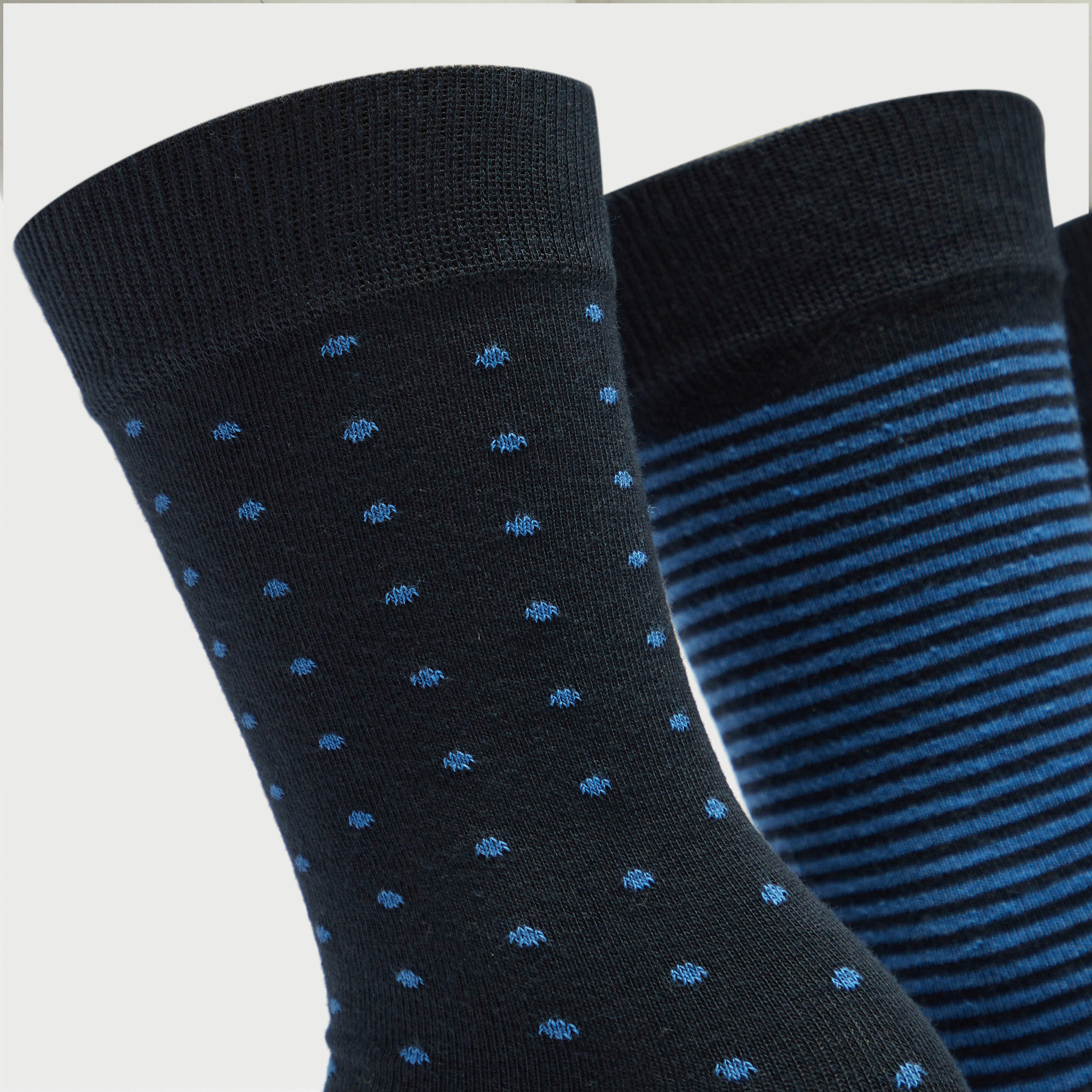 جوارب متنوّعة بطول متوسط - طقم 3 أزواج-men-socks-image-4