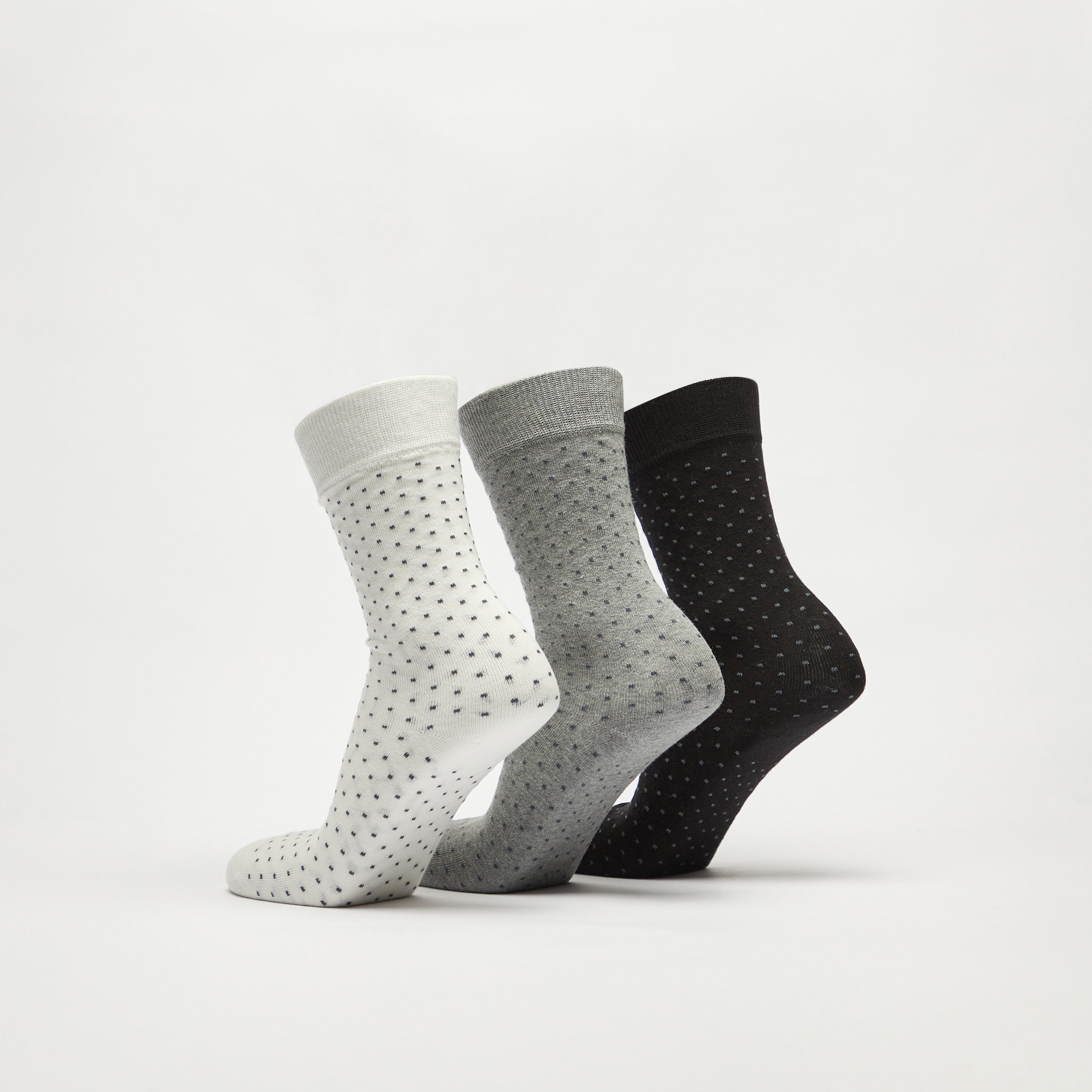 جوارب بطول ربلة الساق بطبعات منقّطة - طقم من 3 أزواج-men-socks-image-2
