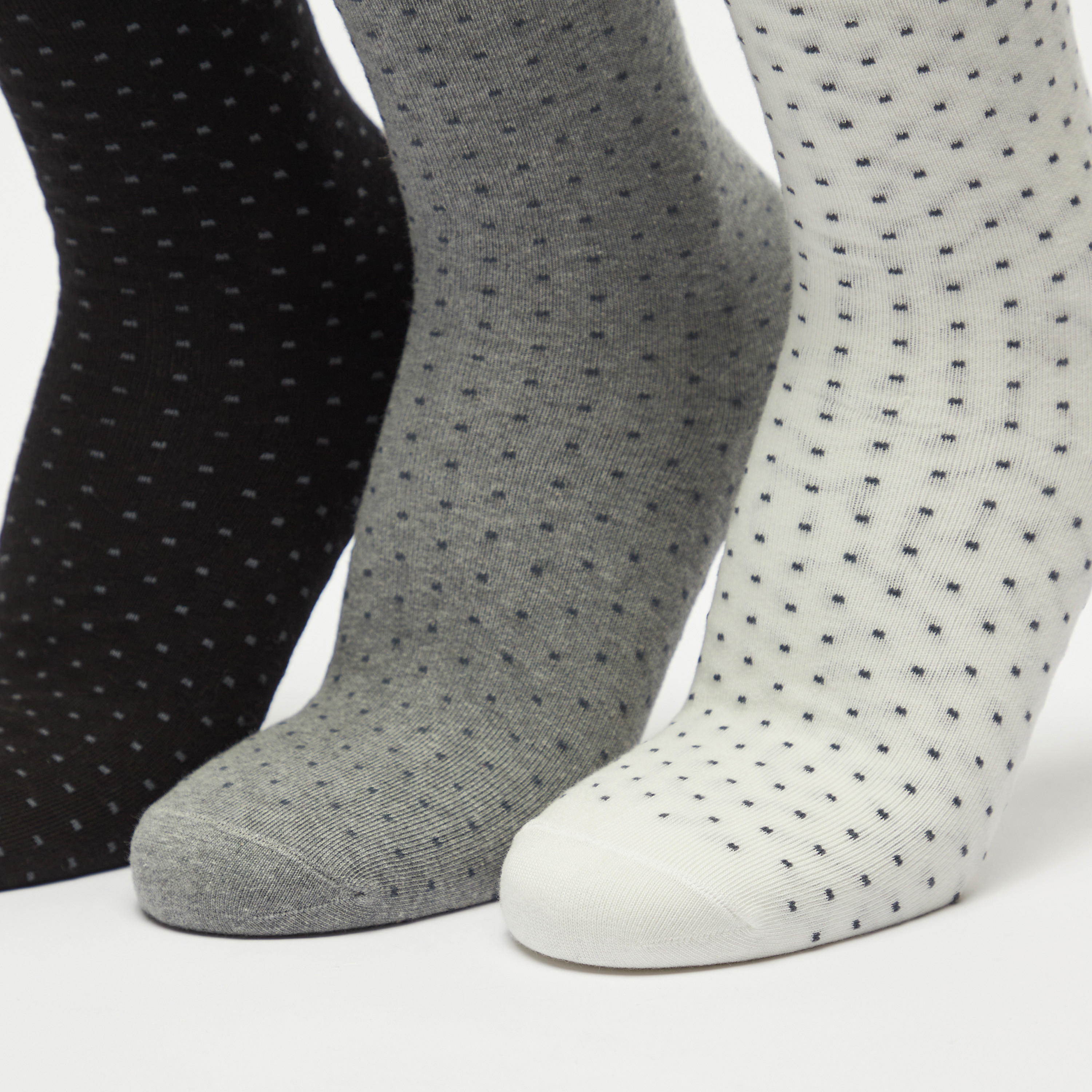 جوارب بطول ربلة الساق بطبعات منقّطة - طقم من 3 أزواج-men-socks-image-3