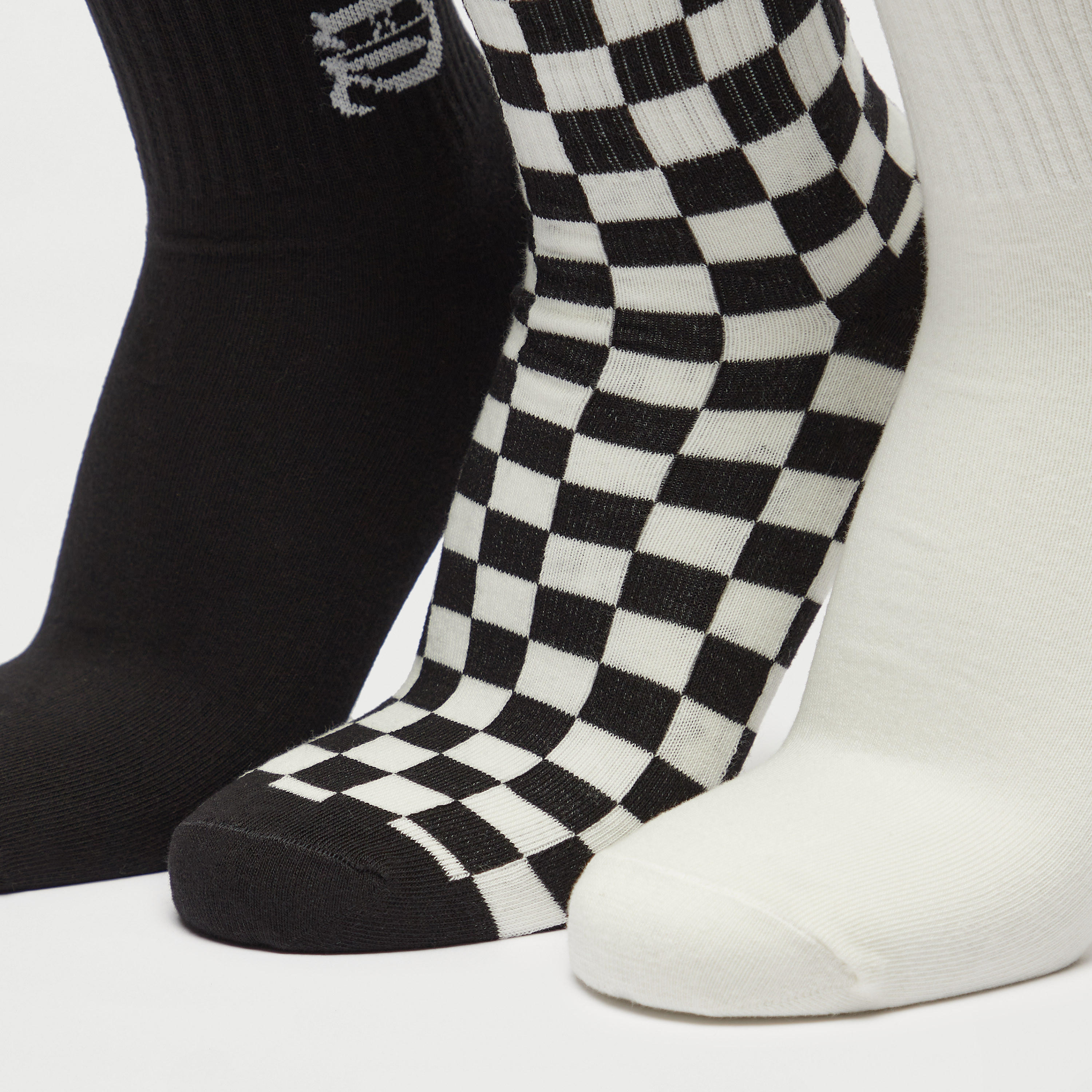 جوارب متنوّعة بطول متوسط - طقم 3 أزواج-men-socks-image-3